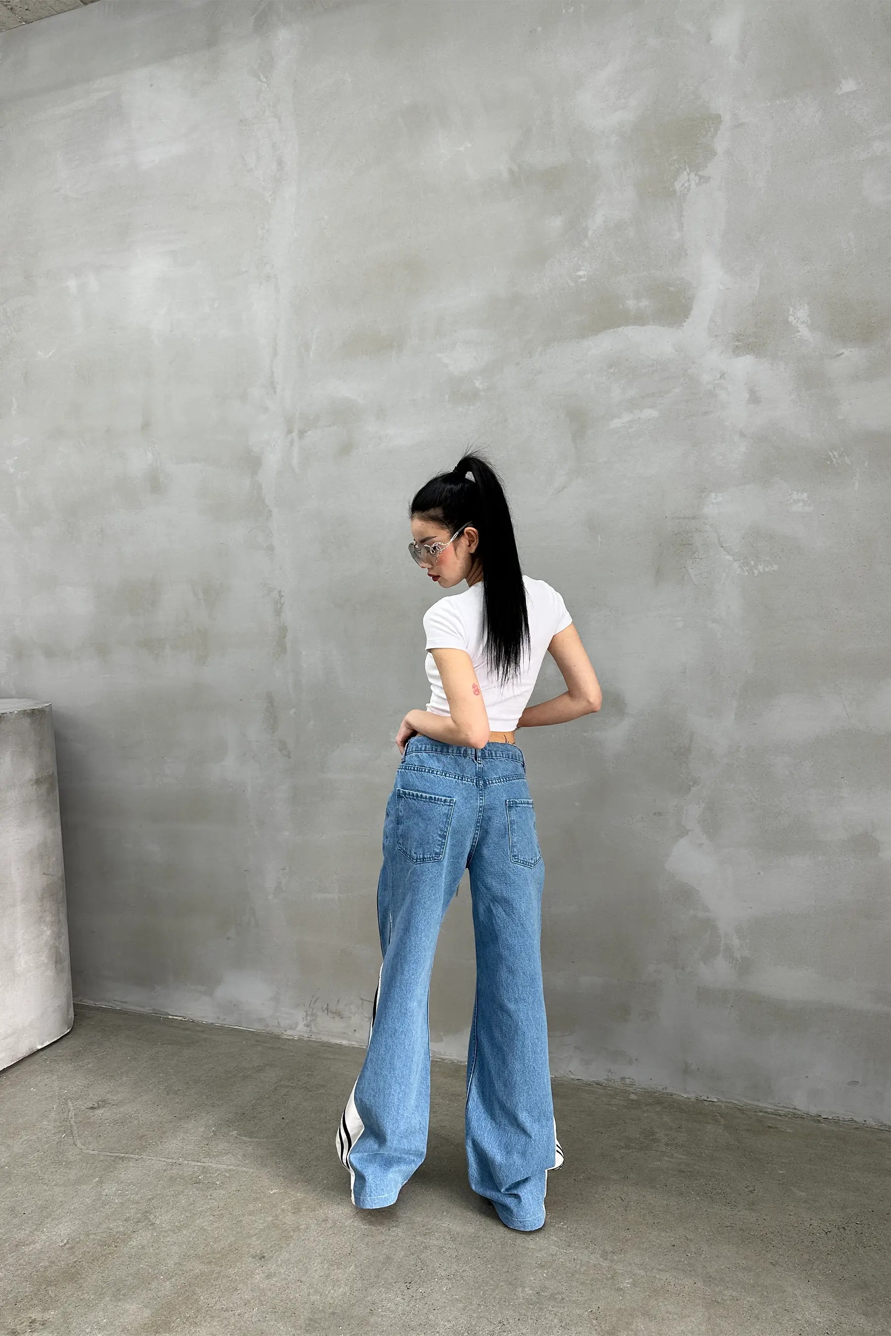 Fermuarlı Mavi Jean