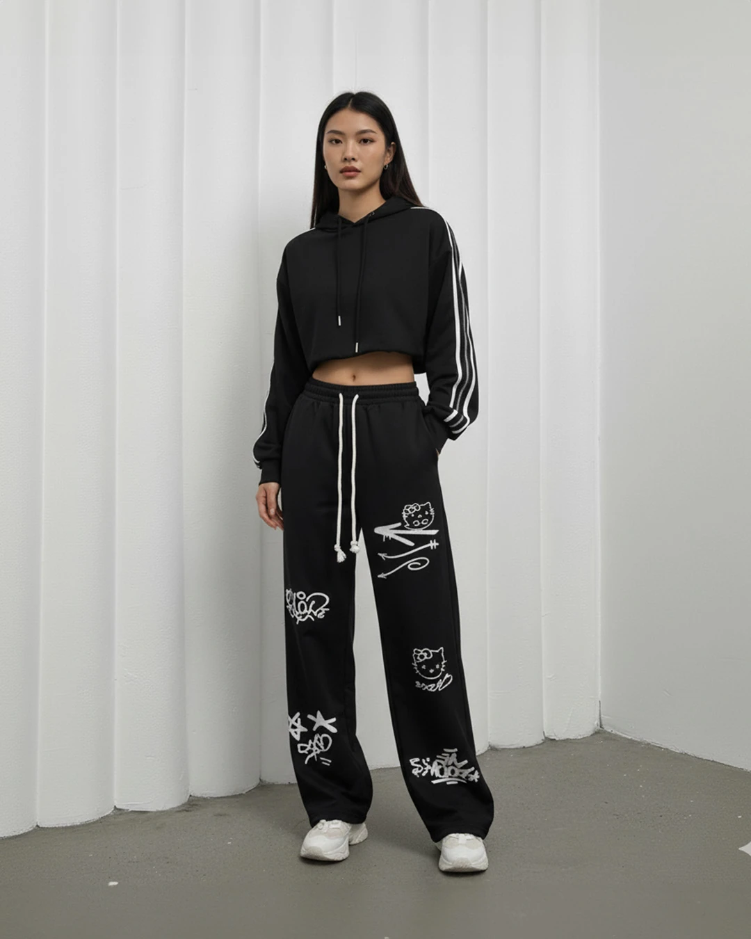 Hello Kitty Siyah Bol Eşofman Altı