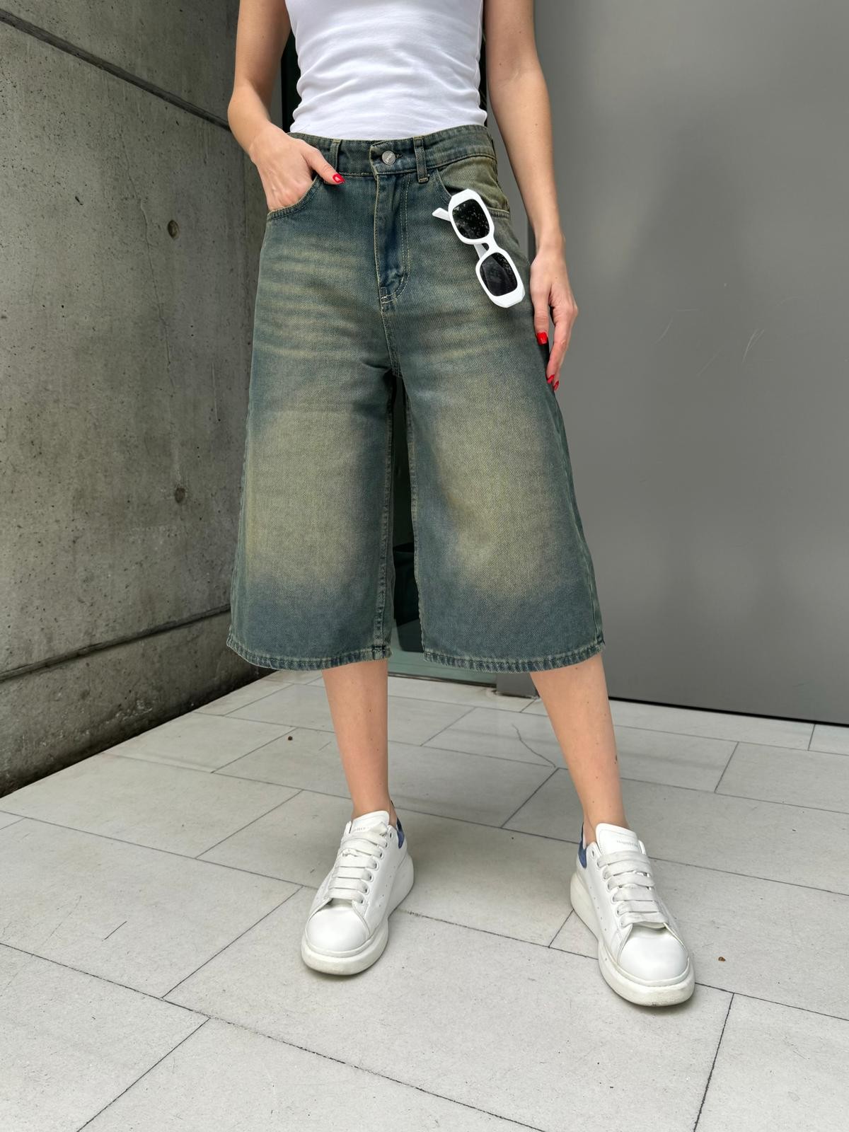 Geniş Paça Bermuda Jean