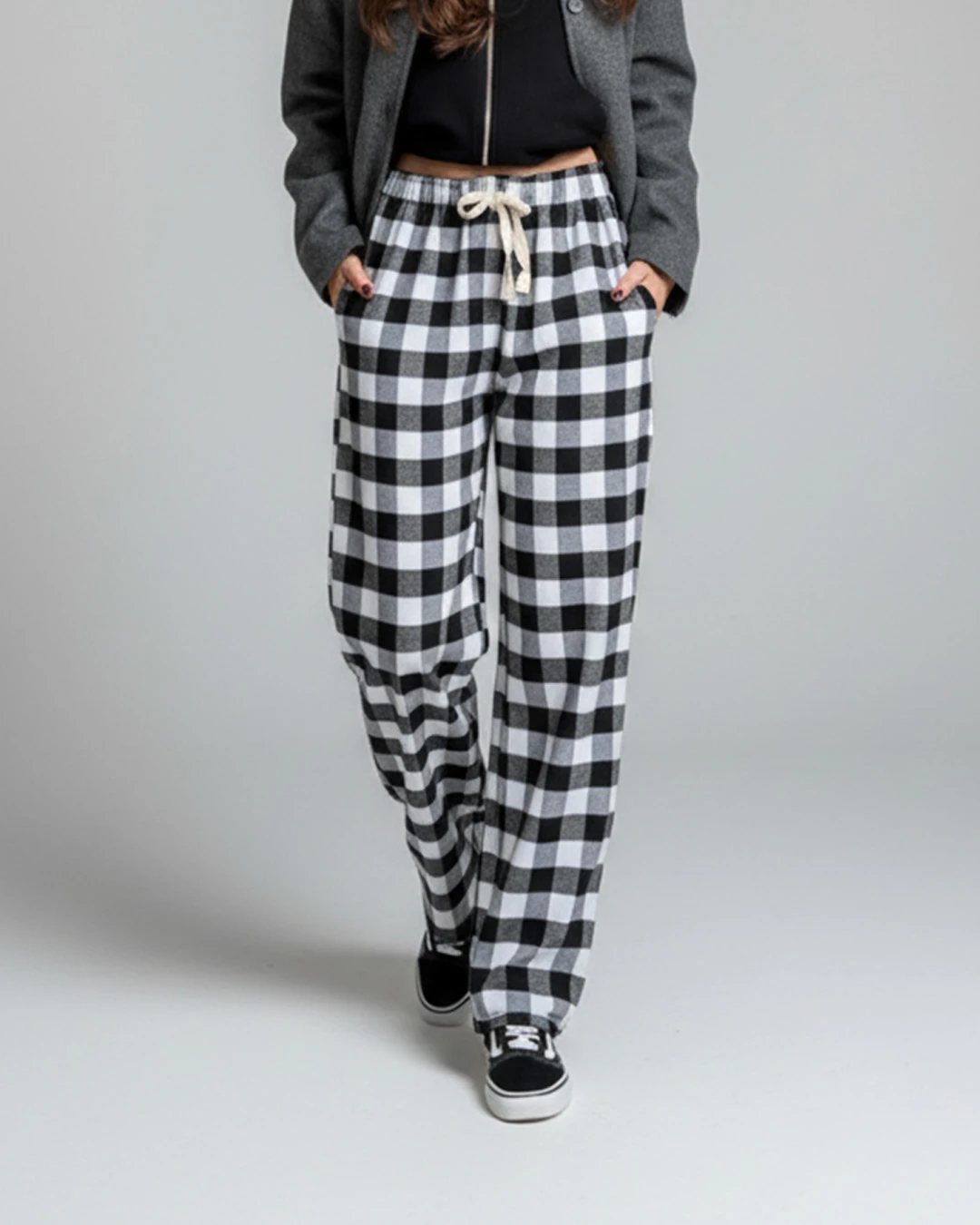 Siyah-Beyaz Çizgi Detaylı Unisex Ekose Eşofman Altı