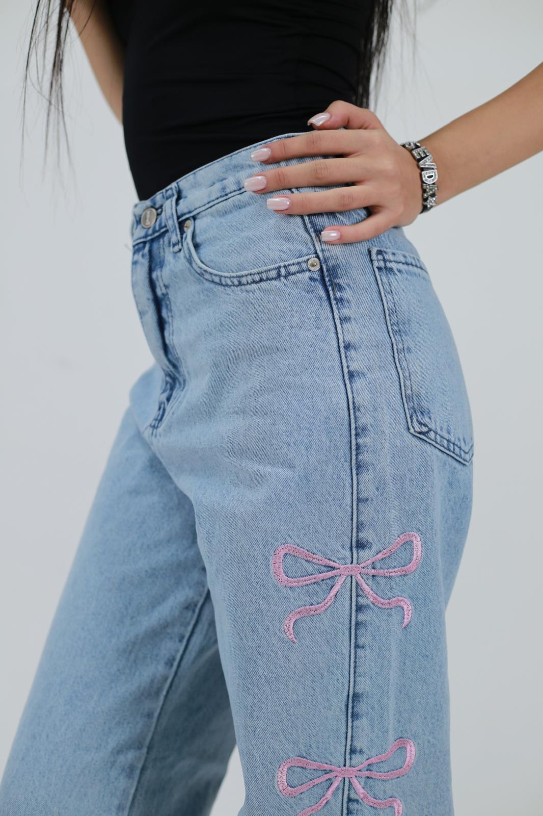 Pembe Kurdele Nakış Detaylı Baggy Jean