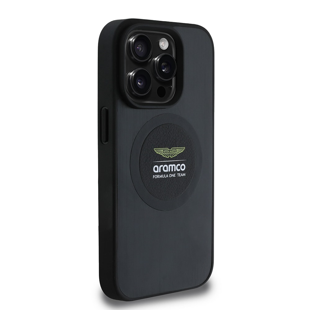 Apple iPhone 15 Pro Max Kılıf Aston Martin Orjinal Lisanslı M-safe Şarj Özellikli Aluminyum Arka Yüzeyli Formula One Team Baskılı Kapak