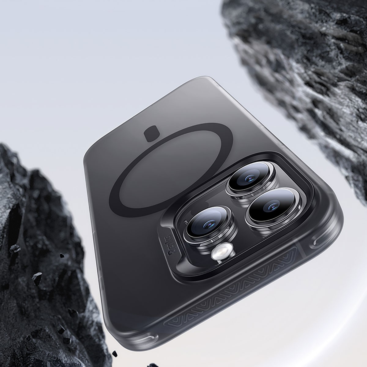 iPhone 15 Pro Kılıf Magsafe Şarj Özellikli Benks Lucid Armor Kılıf