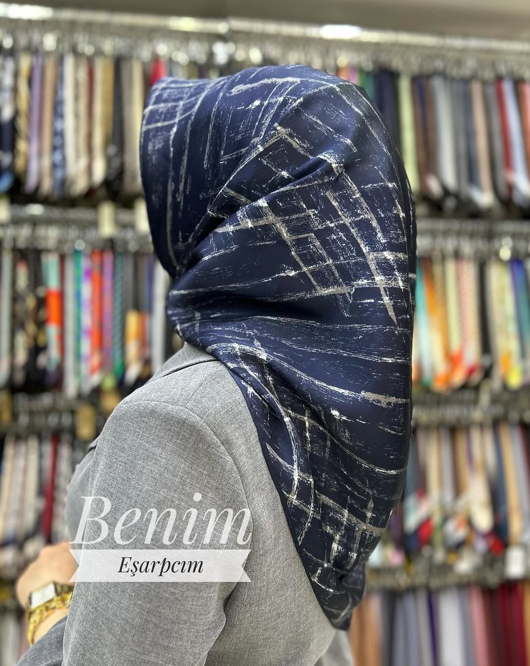 9258D Armine 2024- 2025 Kış Sezonu Sura İpek Eşarp