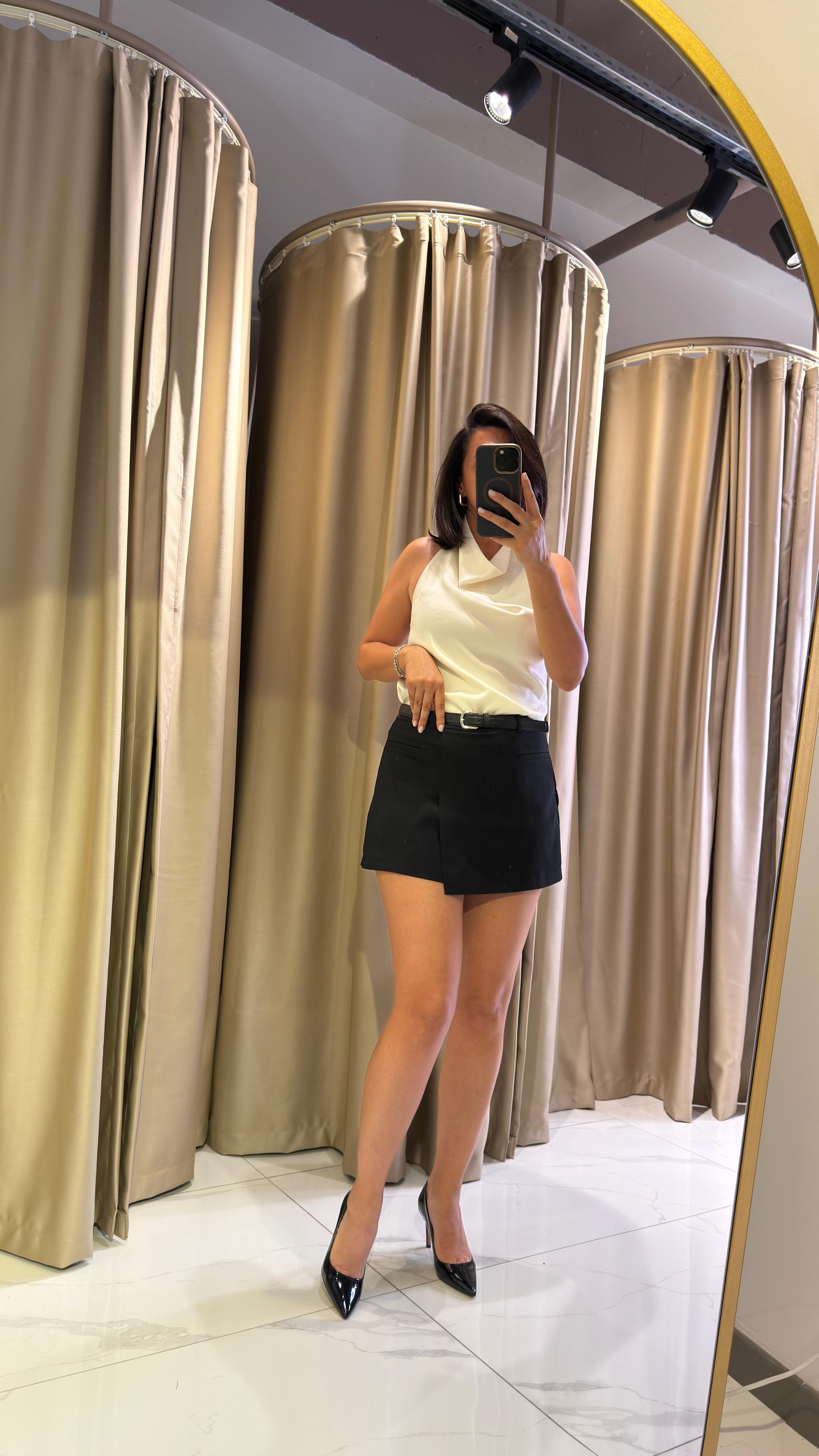 KEMER DETAYLI MİNİ ŞORT ETEK