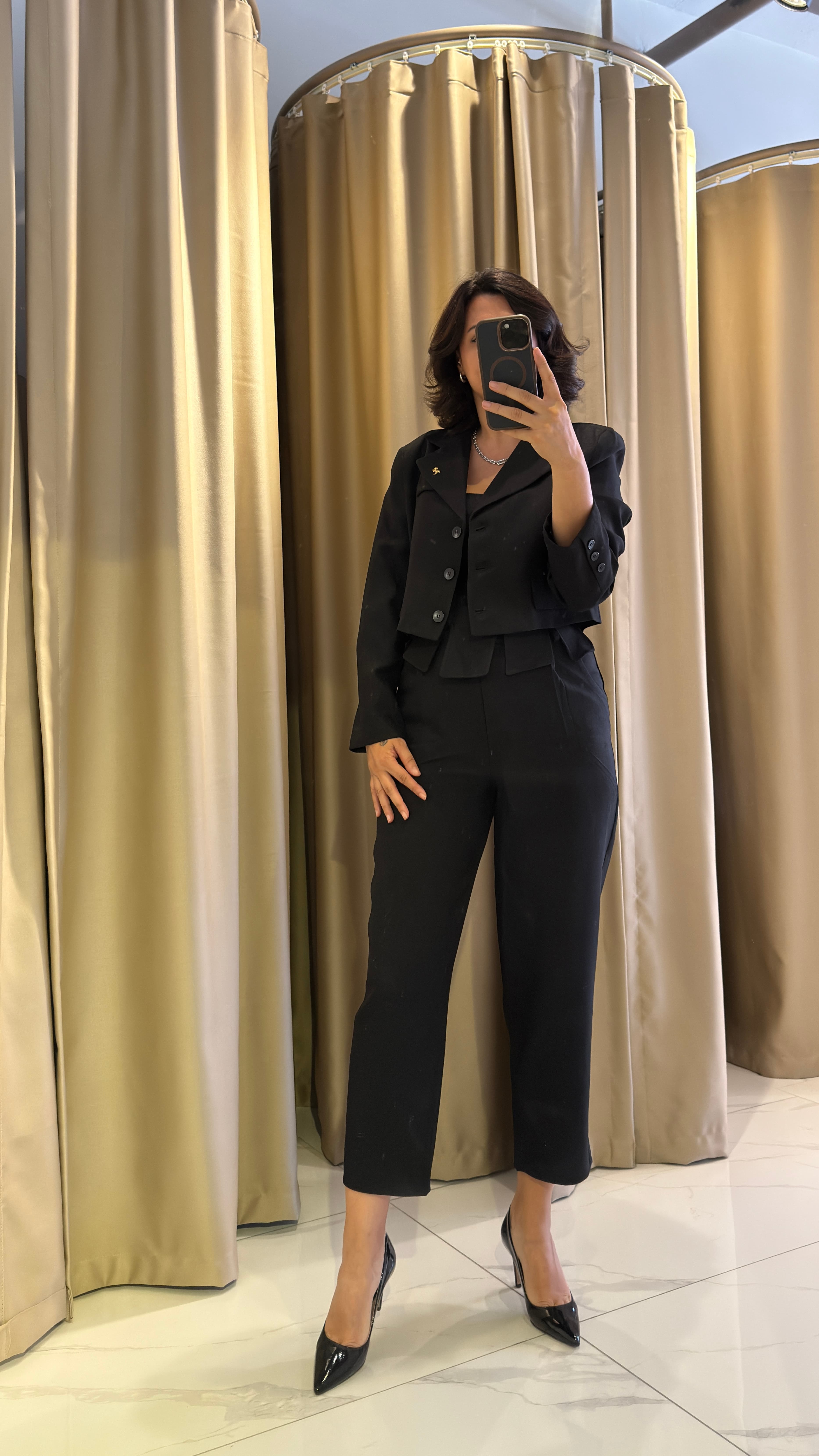 BROŞLU BLAZER