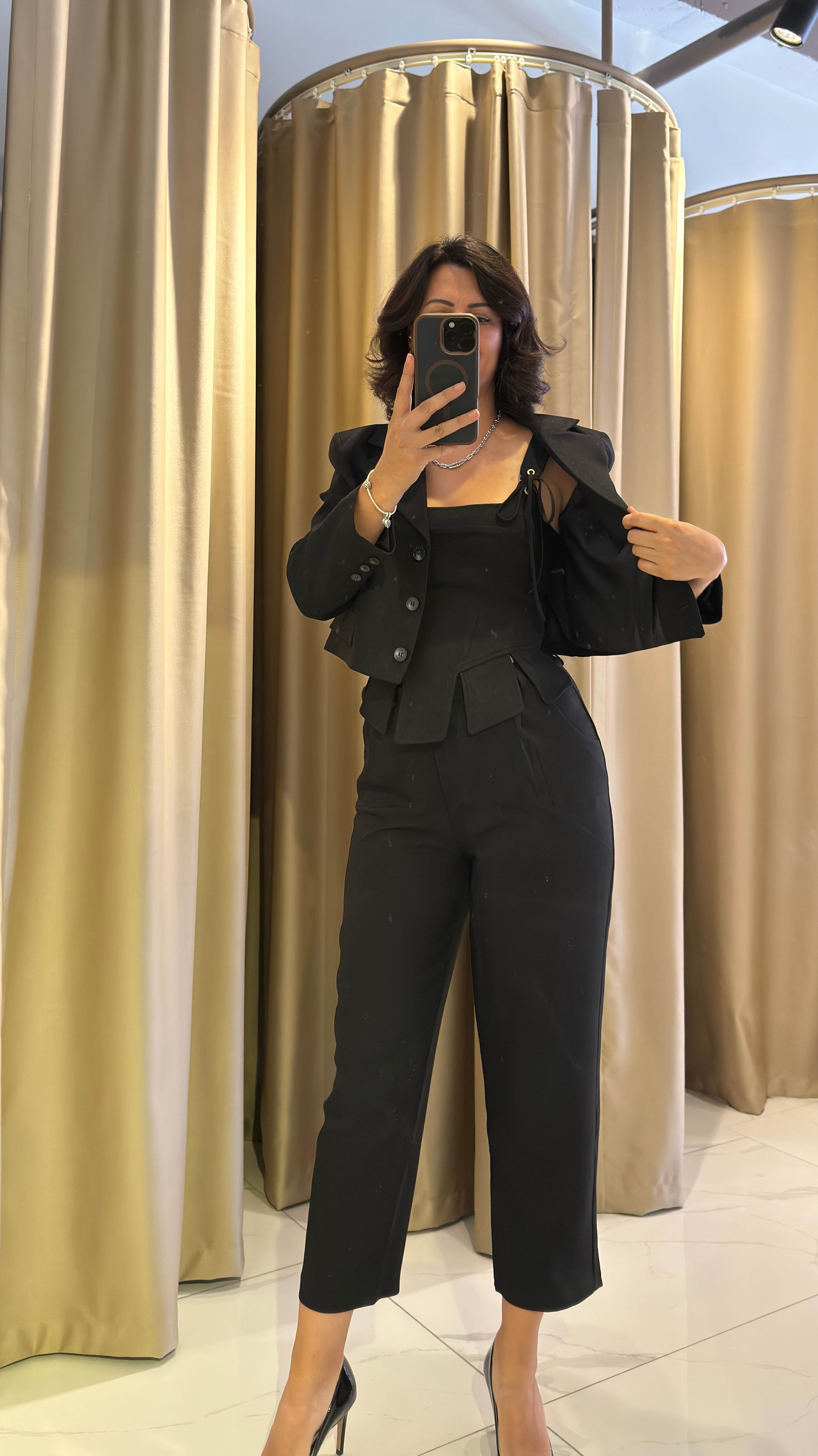 BROŞLU BLAZER
