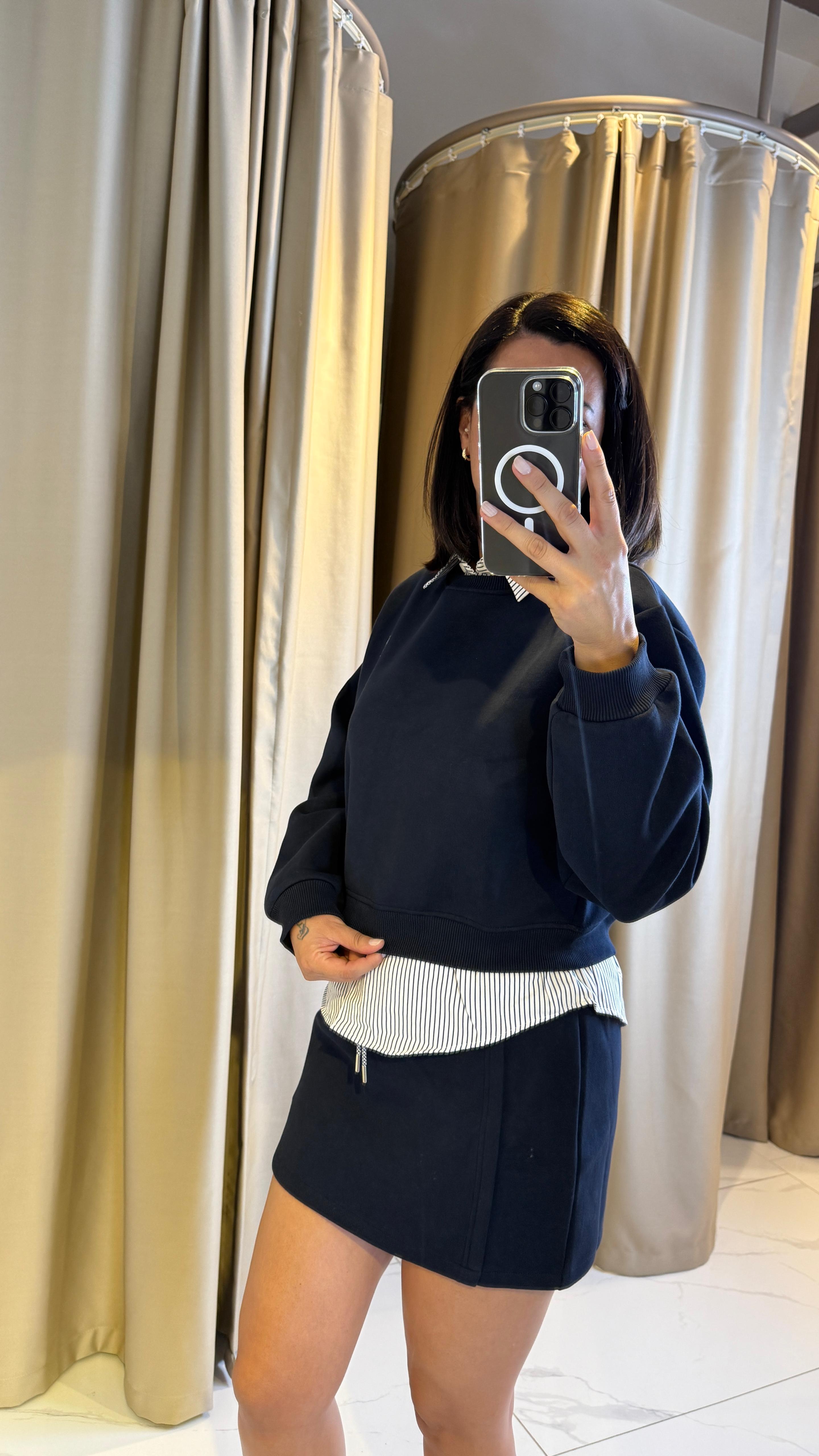 YAKA DETAYLI TASARIM SWEAT