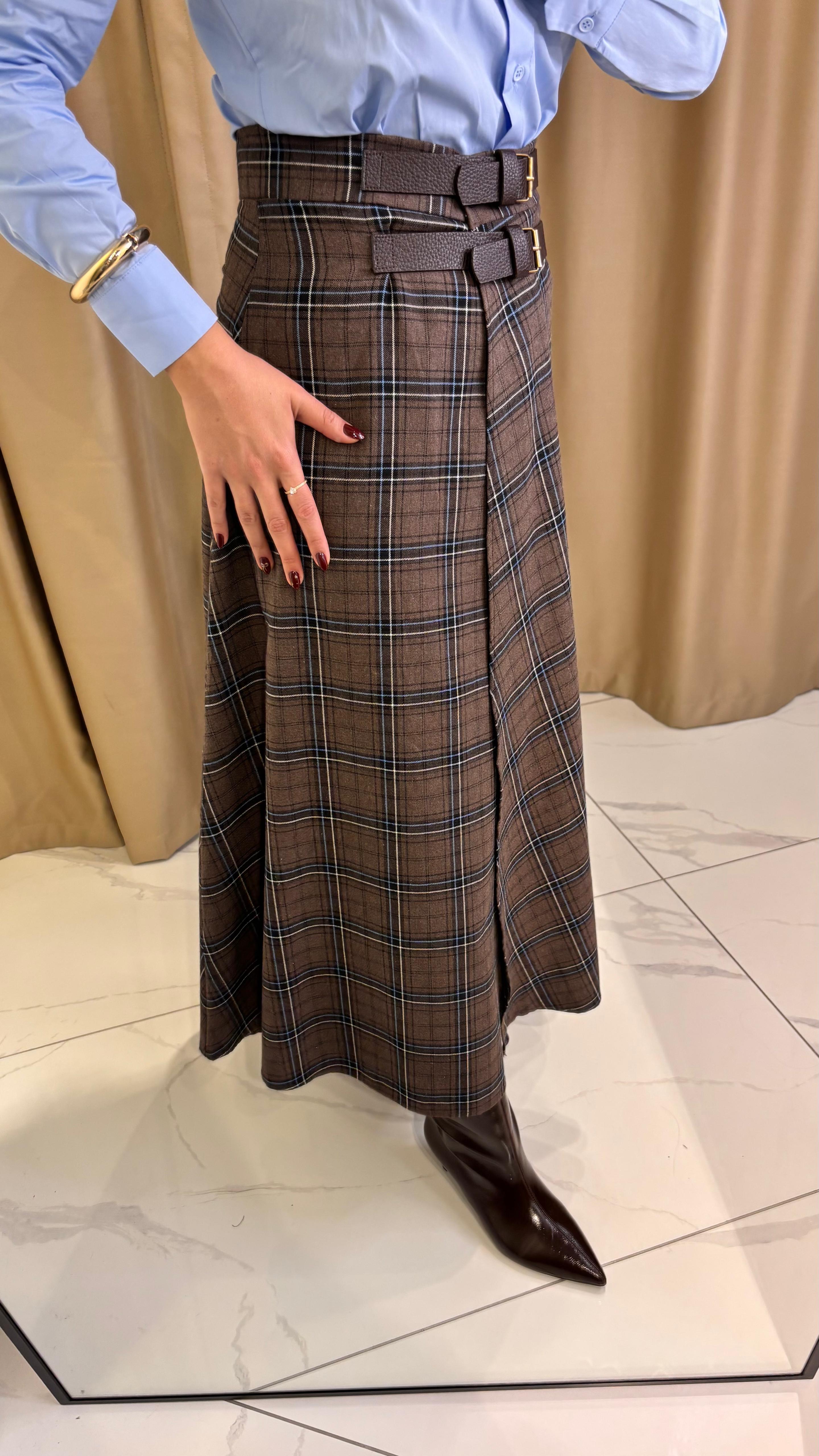 EKOSE KEMERLİ YIRTMAÇLI ETEK