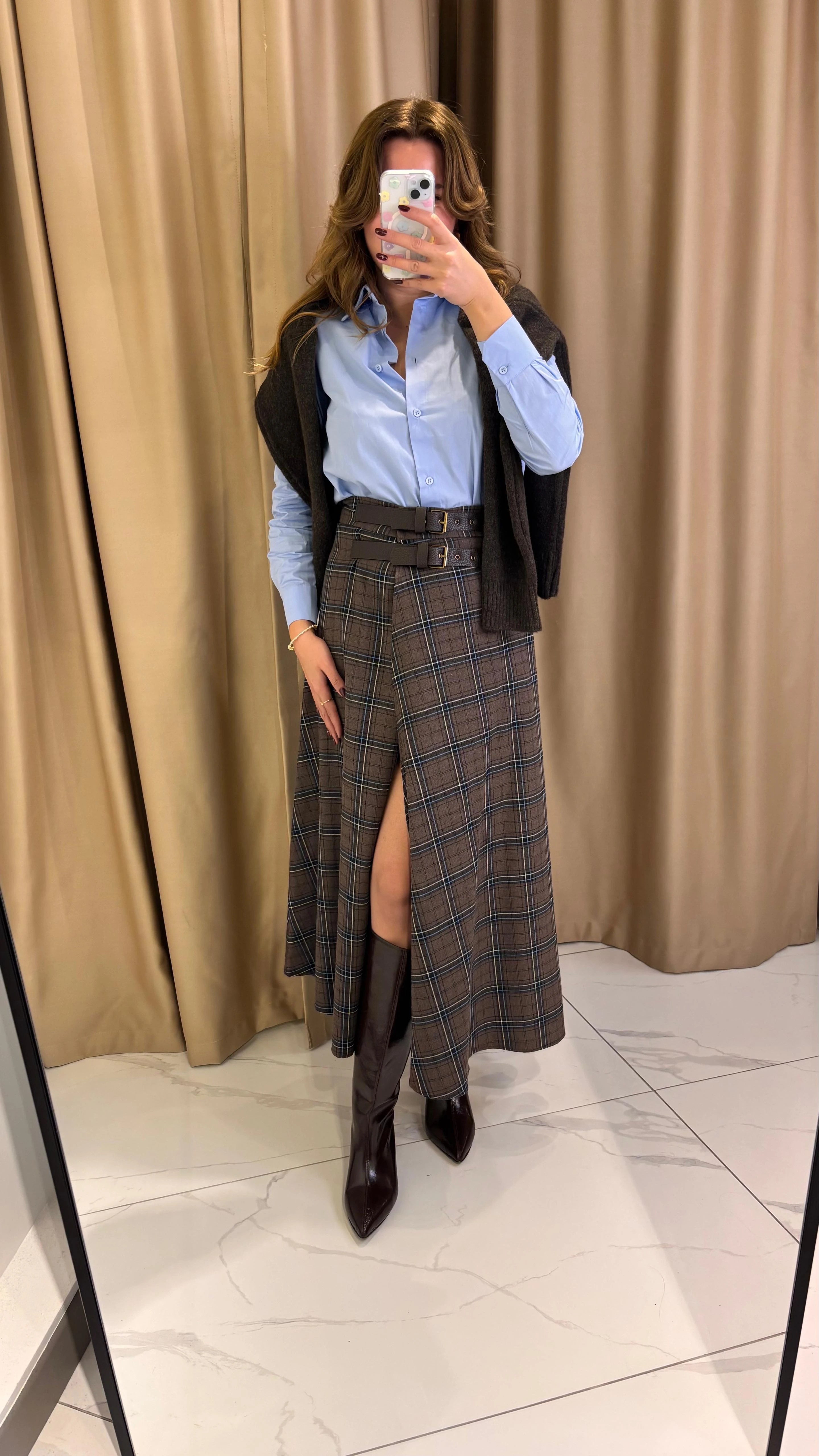 EKOSE KEMERLİ YIRTMAÇLI ETEK