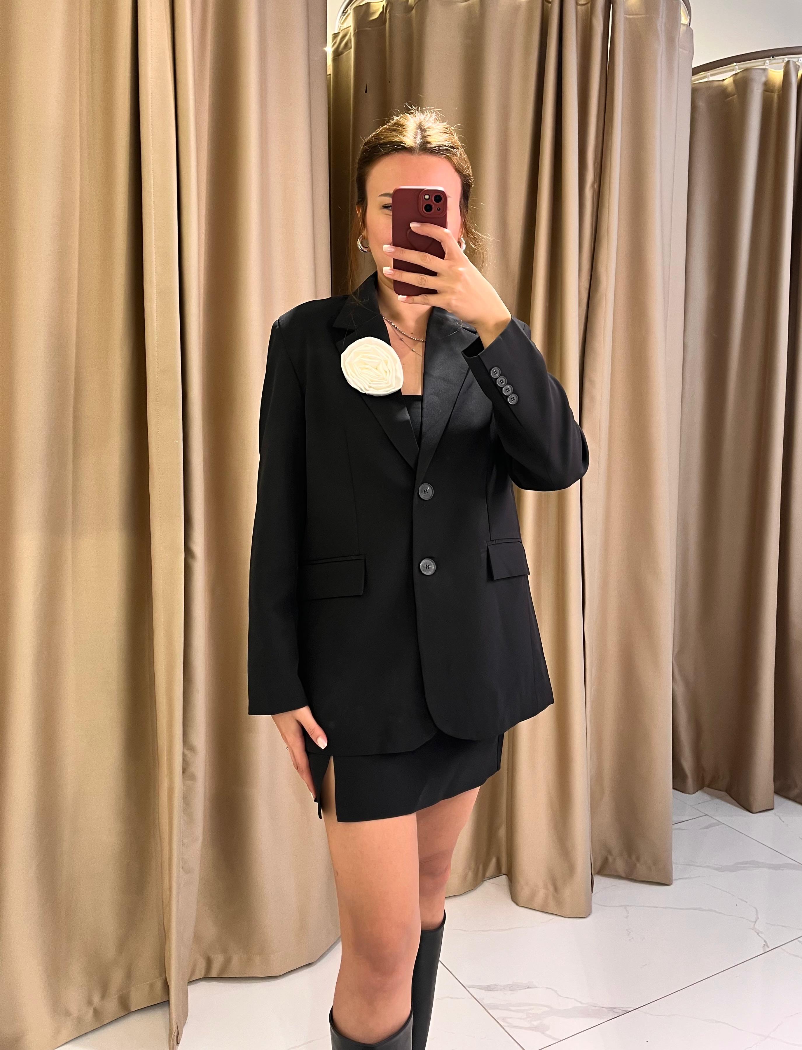 GÜL DETAY TASARIM BLAZER CEKET