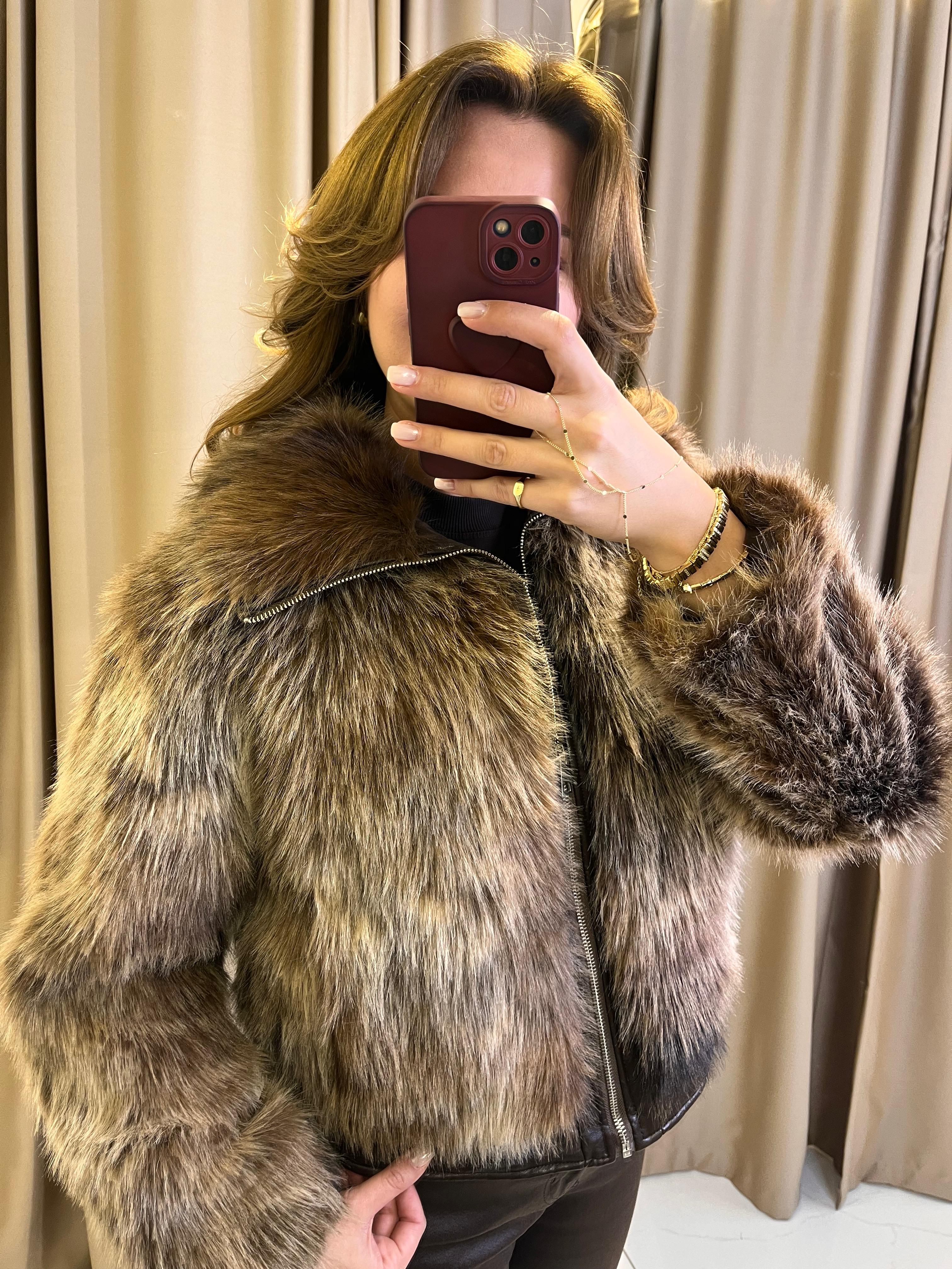 İTHAL DERİ DETAYLI KÜRK