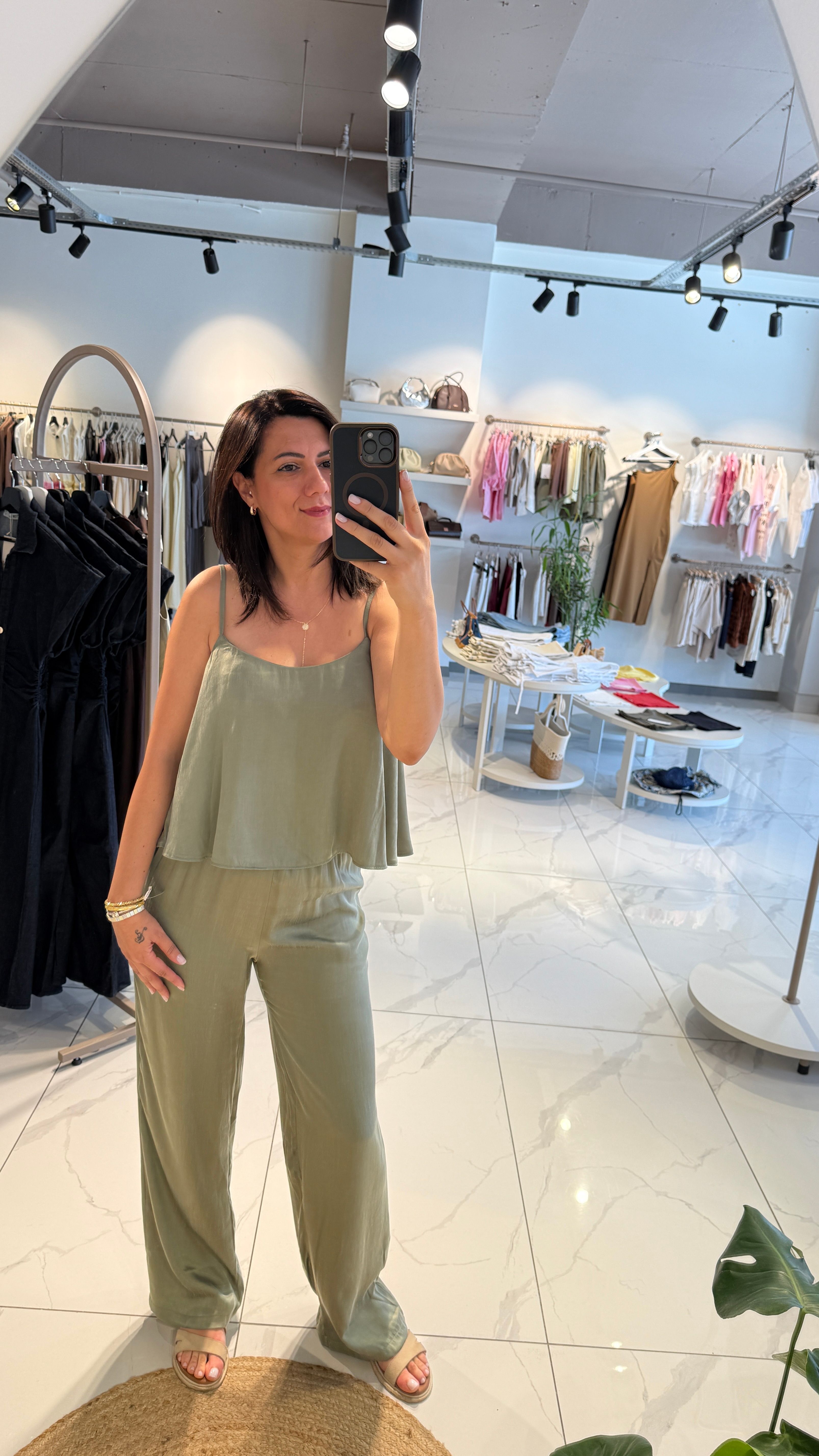 ASKILI BLUZ PANTOLON TAKIM