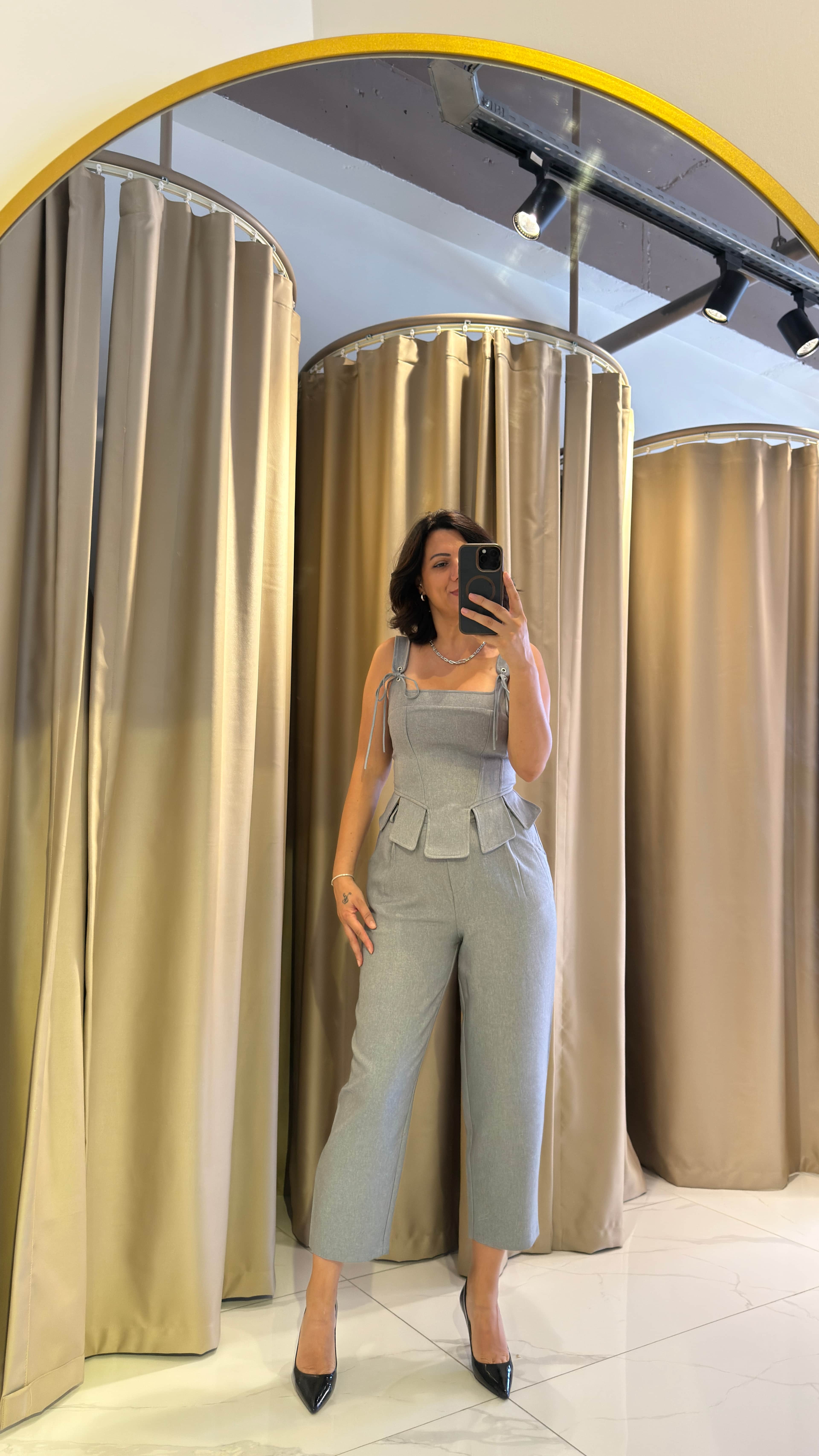 BROŞLU BLAZER
