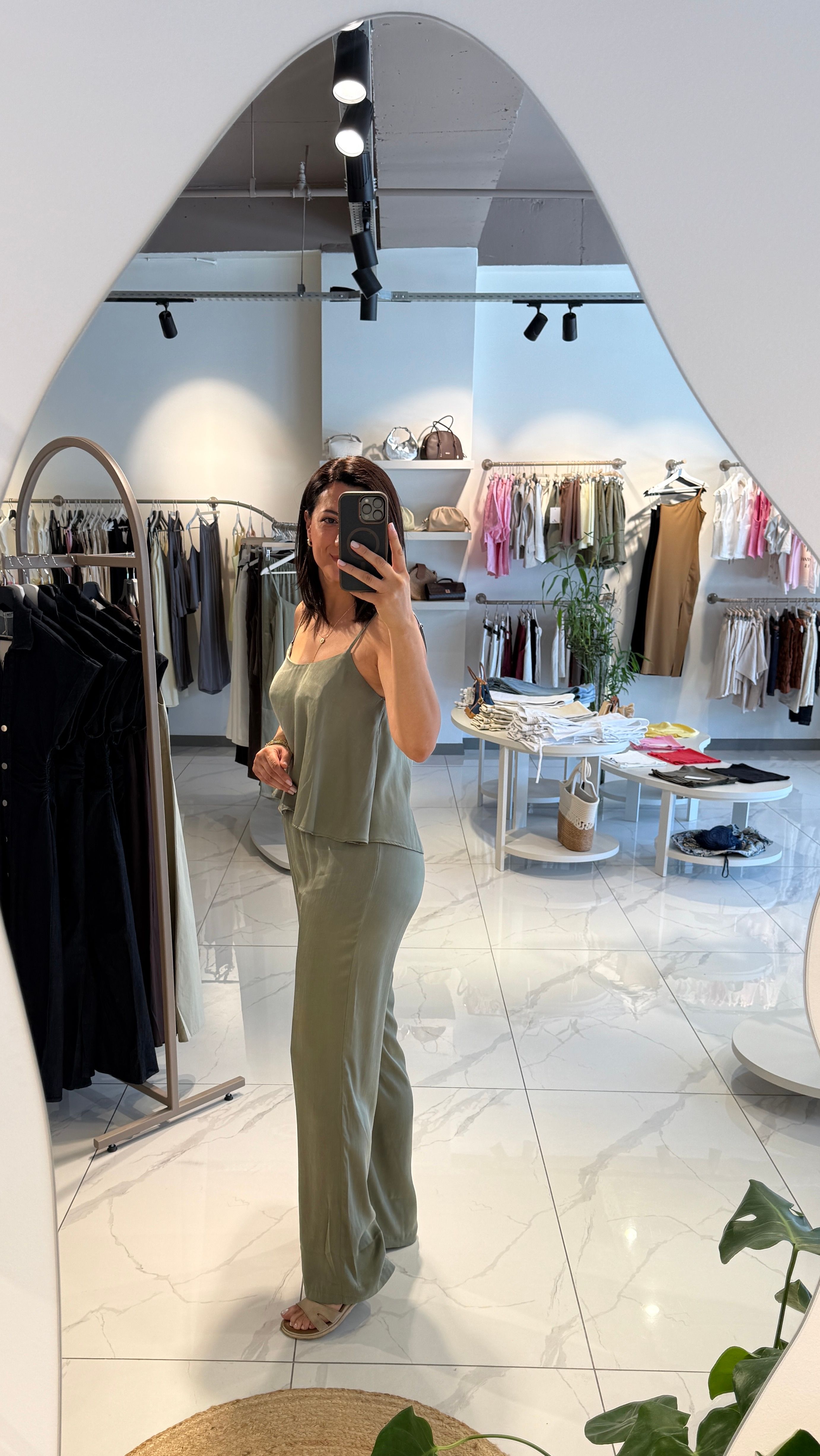 ASKILI BLUZ PANTOLON TAKIM