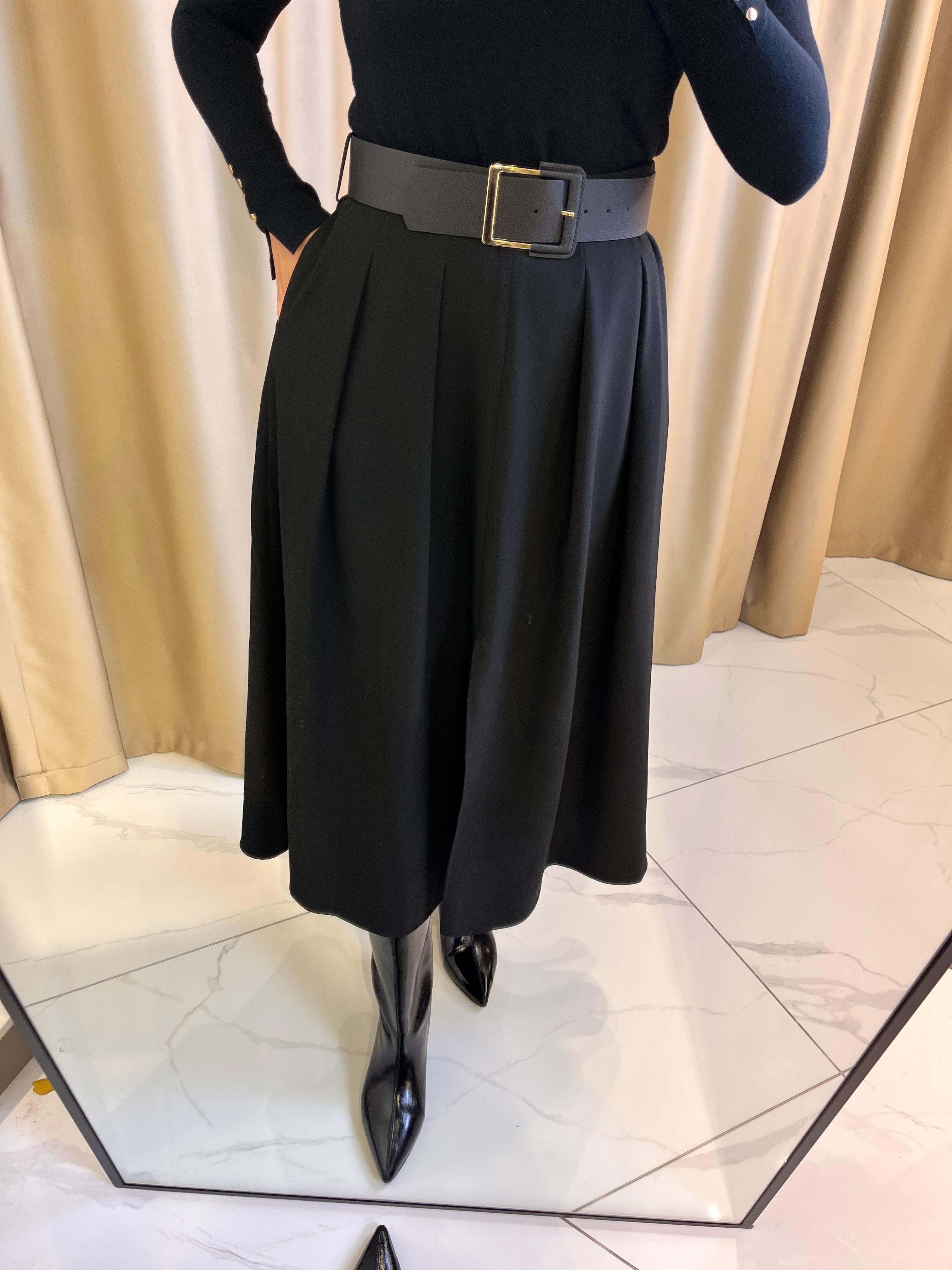 DERİ KEMERLİ MİDİ BOY ETEK