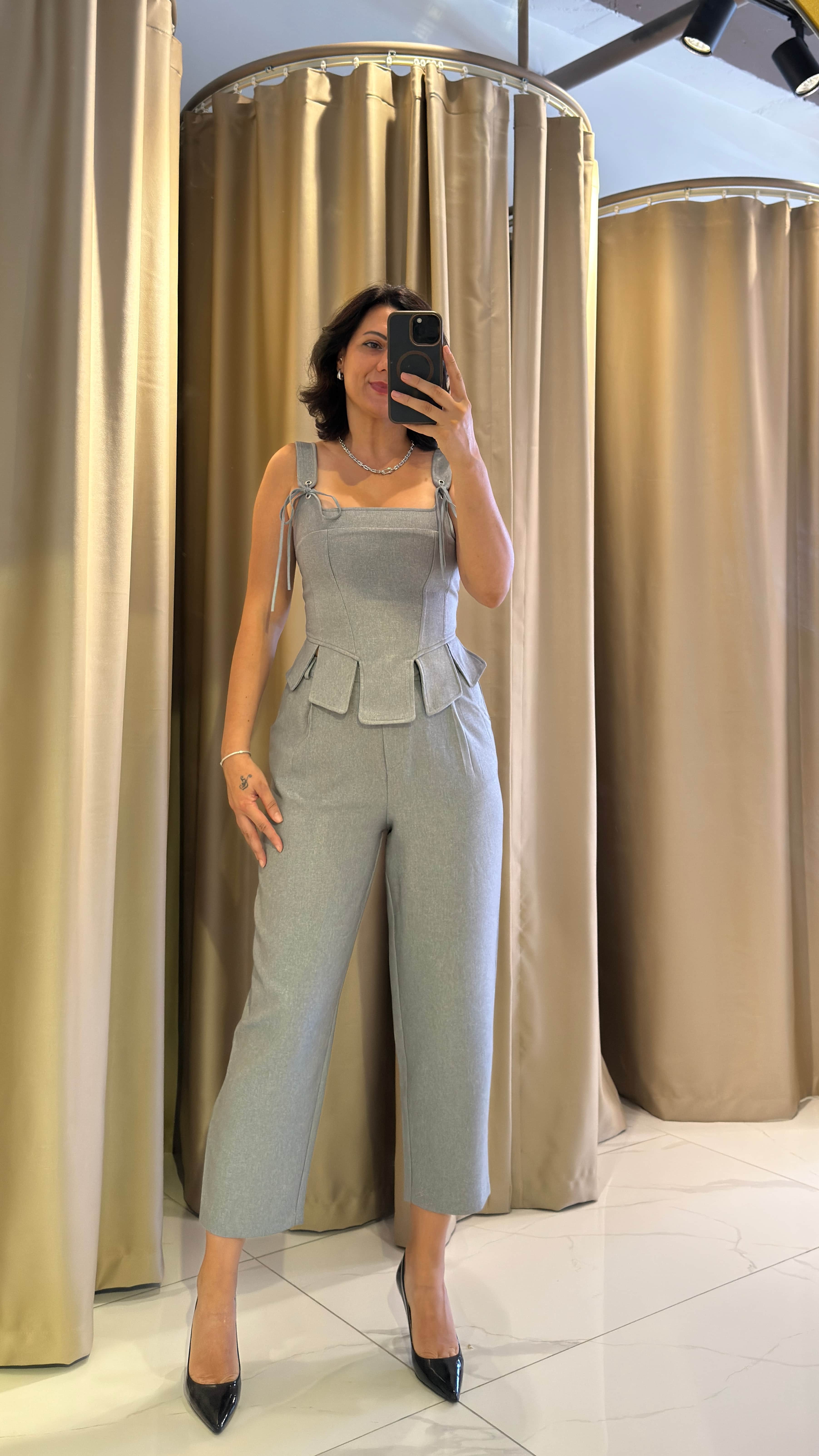 BROŞLU BLAZER