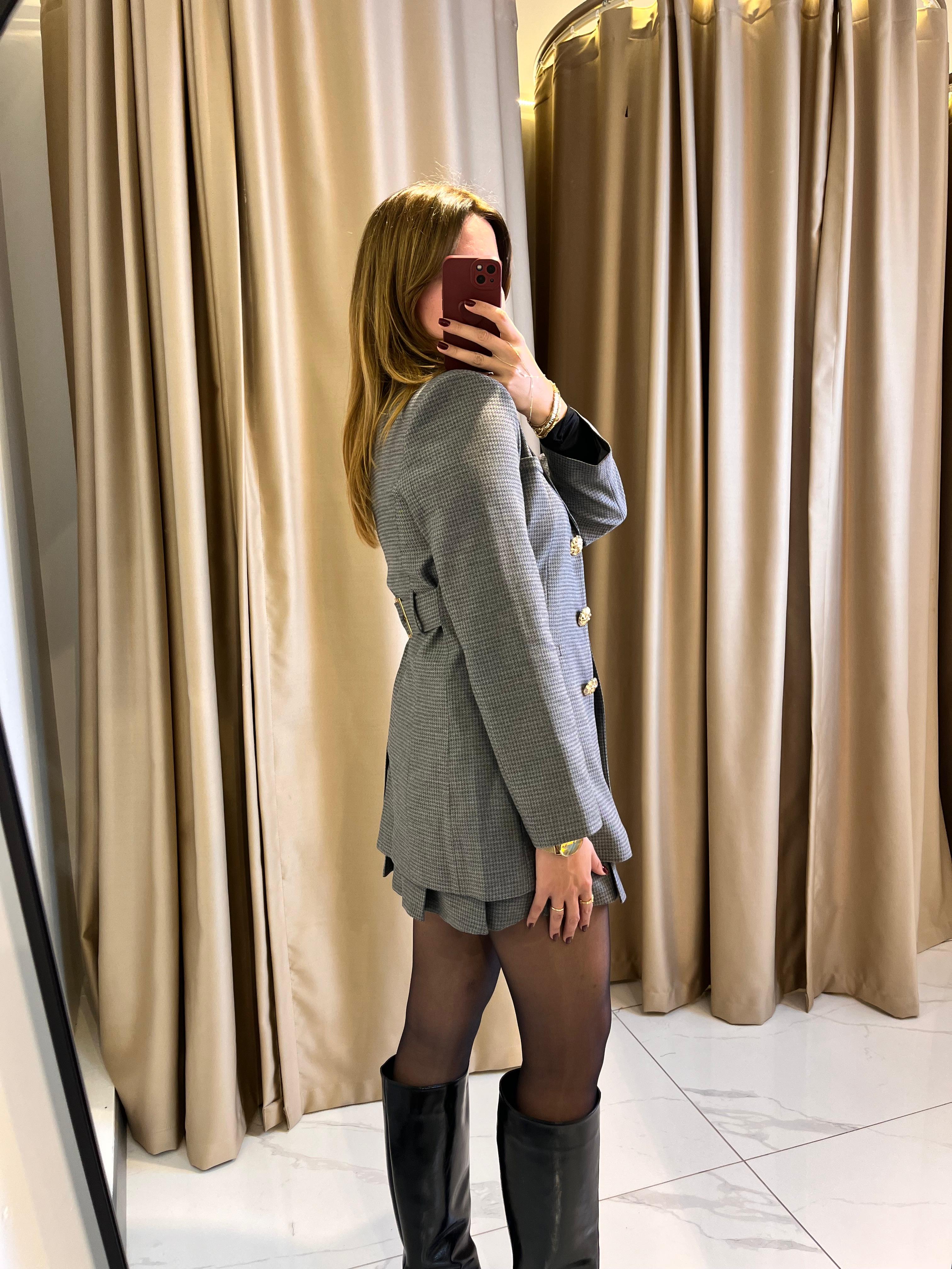 KAZ AYAĞI DESENLİ KEMERLİ CEKET