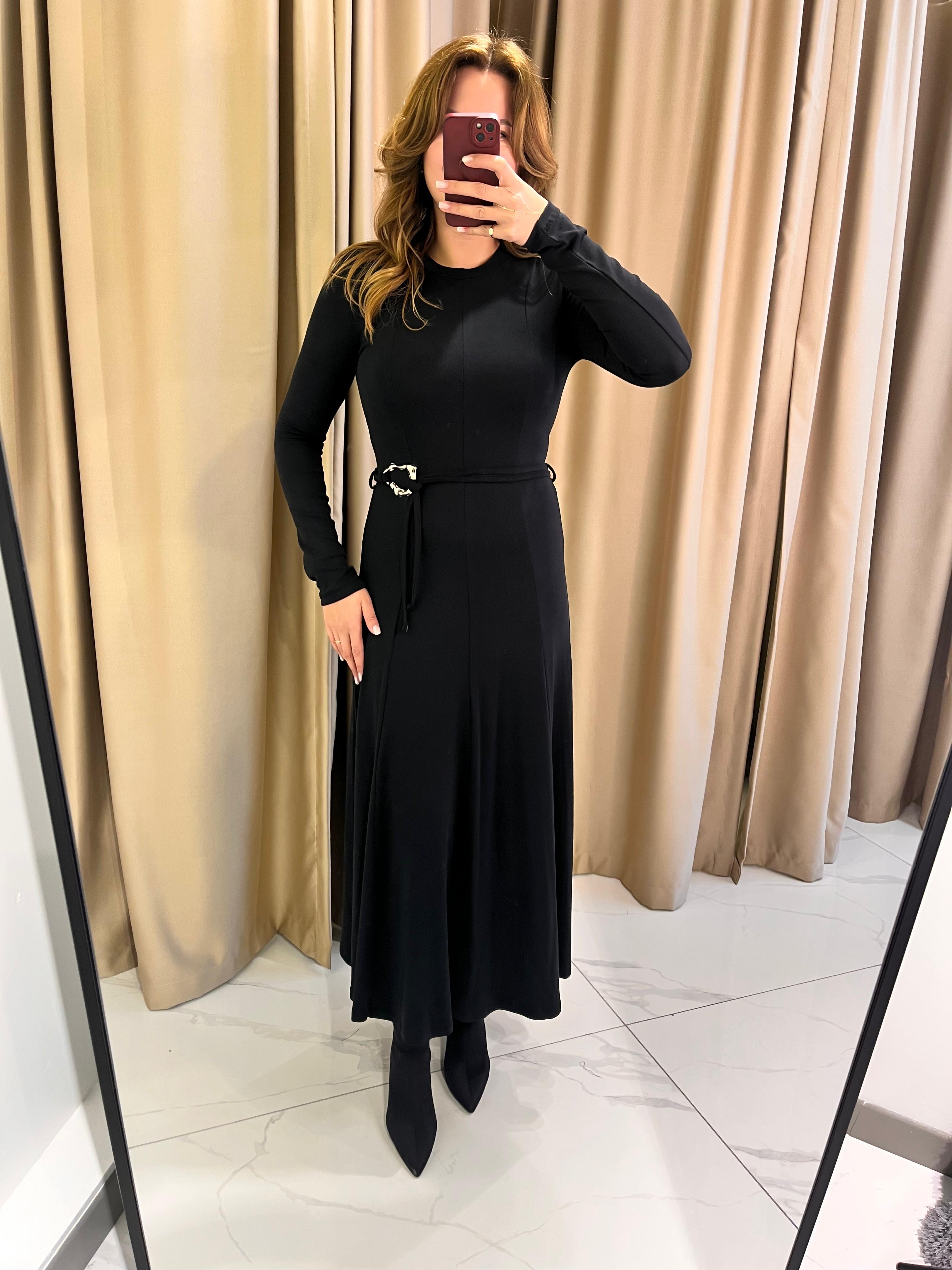 KEMER DETAY PREMİUM ELBİSE