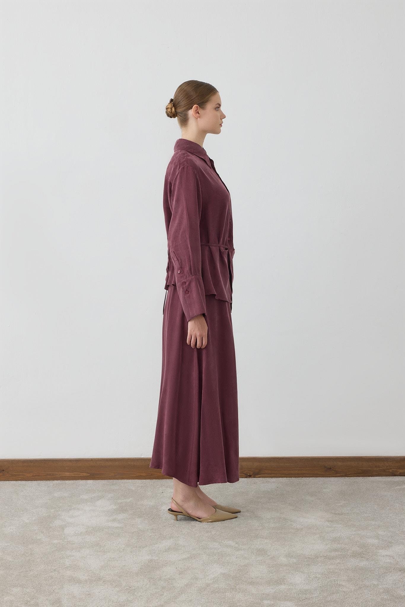 TERZİ DÜKKANI SOLE TAŞLANMIŞ İPEK BAĞLAMALI ETEKLİ TAKIM TD25Y05033091