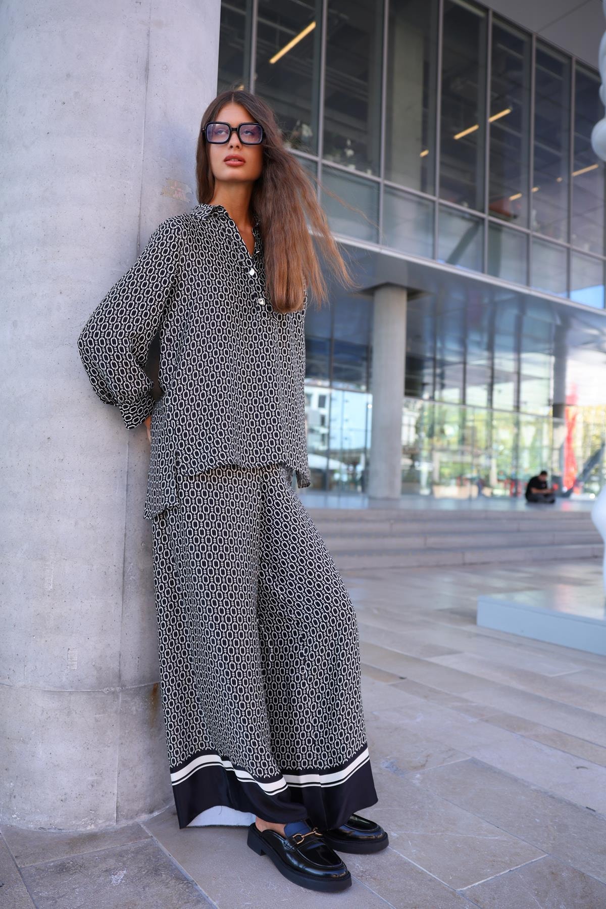 NOİ VİSCON RETRO DESENLİ ŞÖMİZYE YAKA GÖMLEK 65106