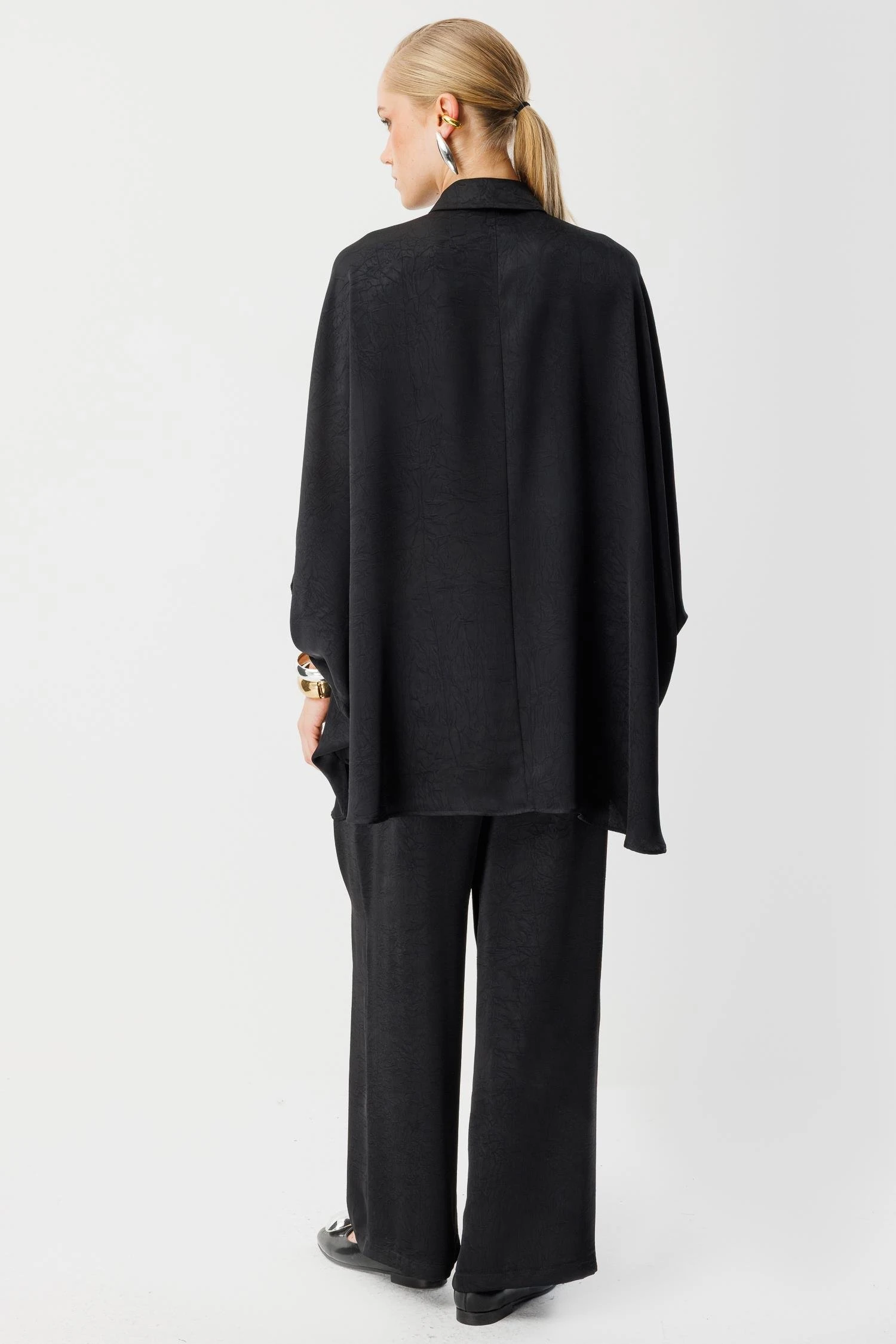 GHİSA YARASA KOL SATEN TAKIM 26KGSTKM4086