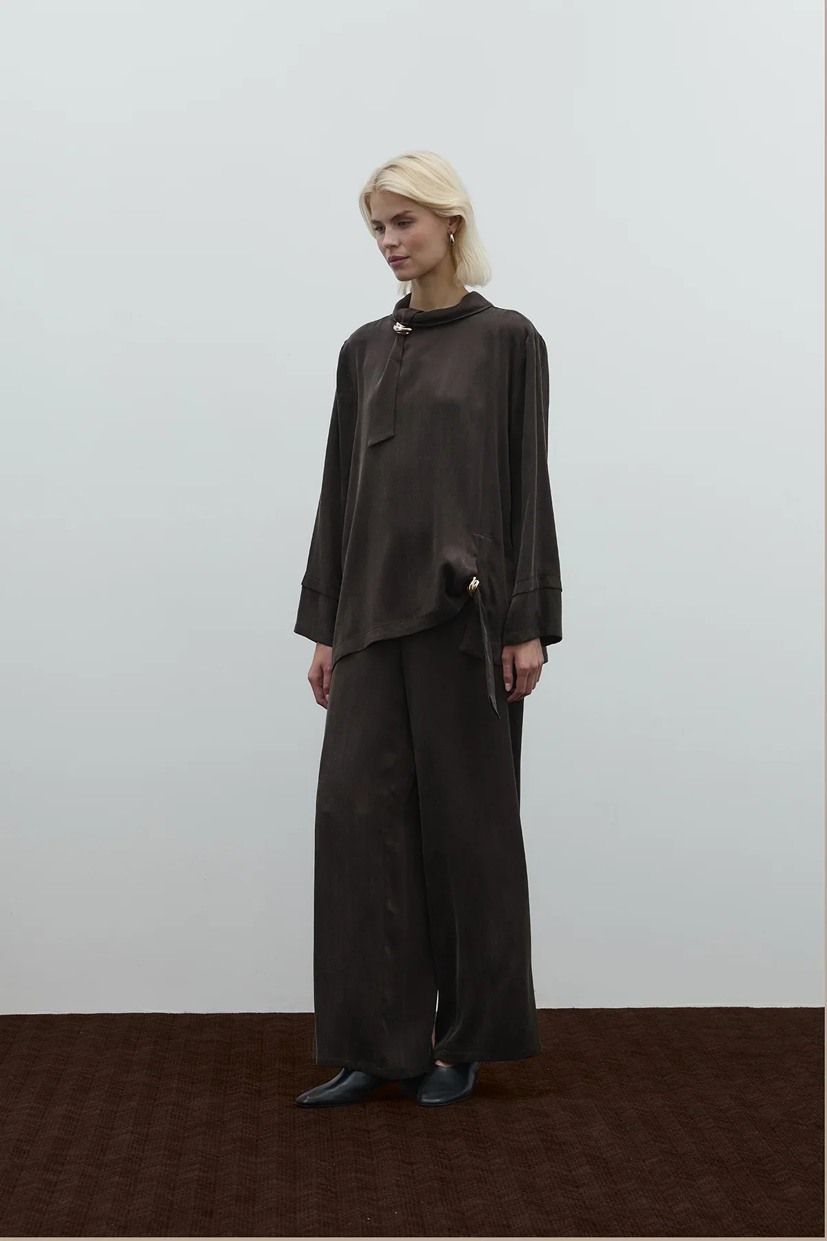 CLANDE YAKA AKSEAURLI İPEK CUPRO BLUZ 3014