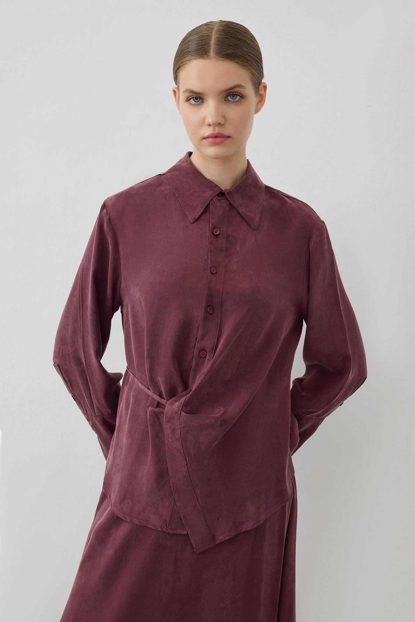 TERZİ DÜKKANI SOLE TAŞLANMIŞ İPEK BAĞLAMALI ETEKLİ TAKIM TD25Y05033091