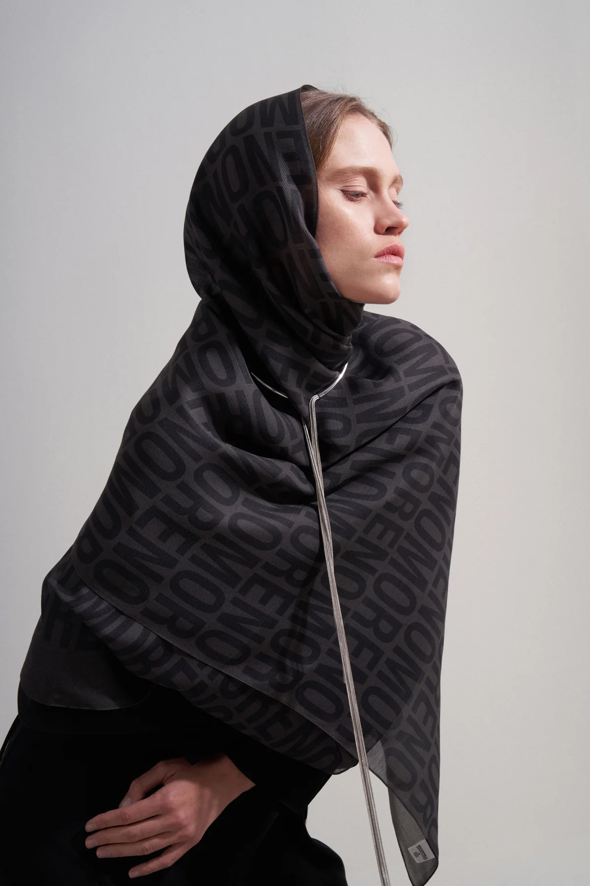 MORENOSİLK ANTHRACİTE LOGO ŞAL