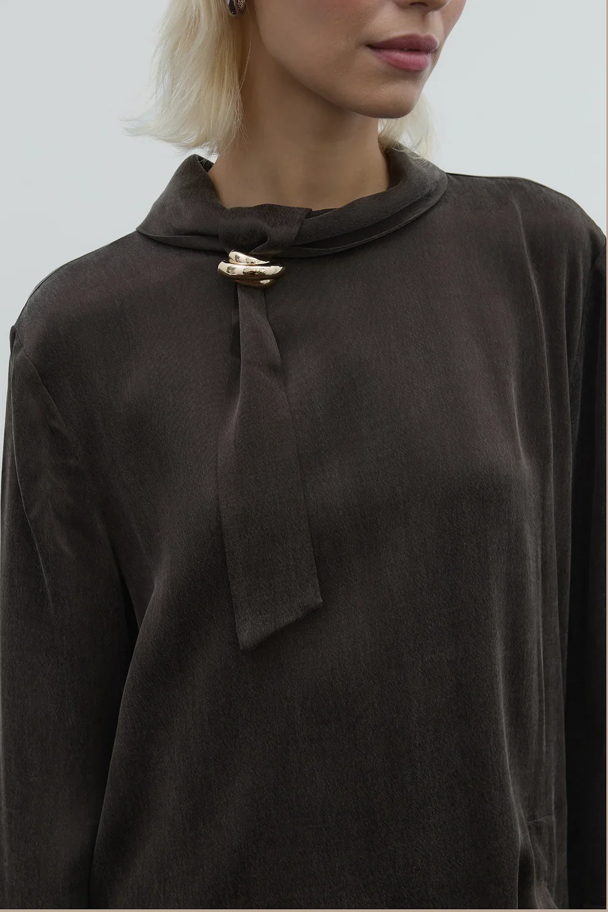 CLANDE YAKA AKSEAURLI İPEK CUPRO BLUZ 3014