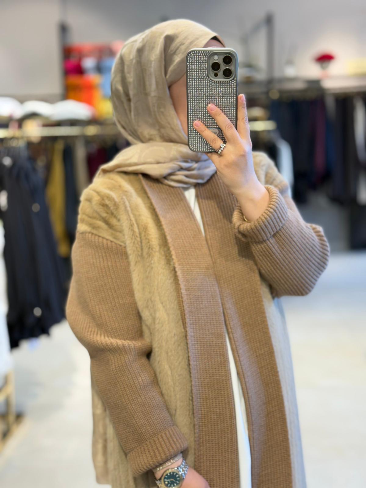 GHİSA KÜRK DETAYLI TRİKO HIRKA 5KGSHRK3050 - Camel