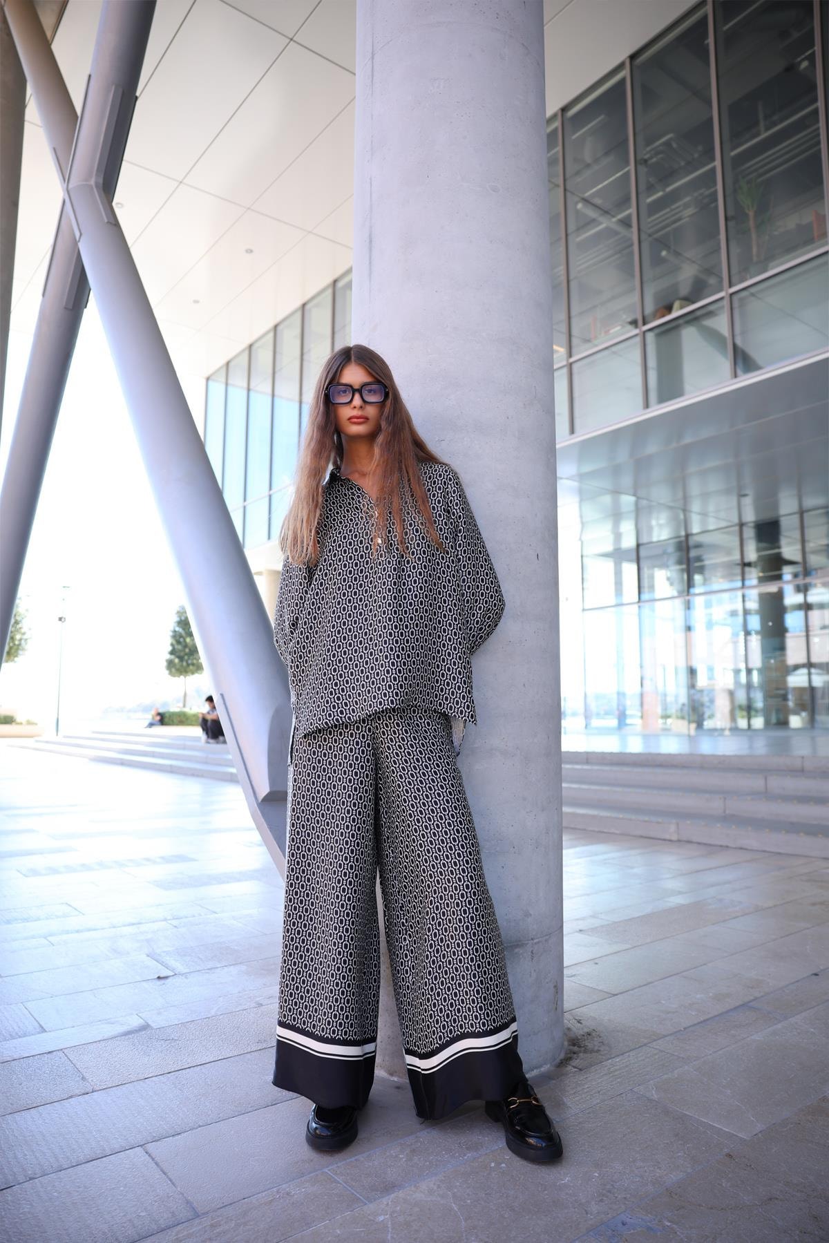 NOİ VİSCON RETRO DESENLİ ŞÖMİZYE YAKA GÖMLEK 65106