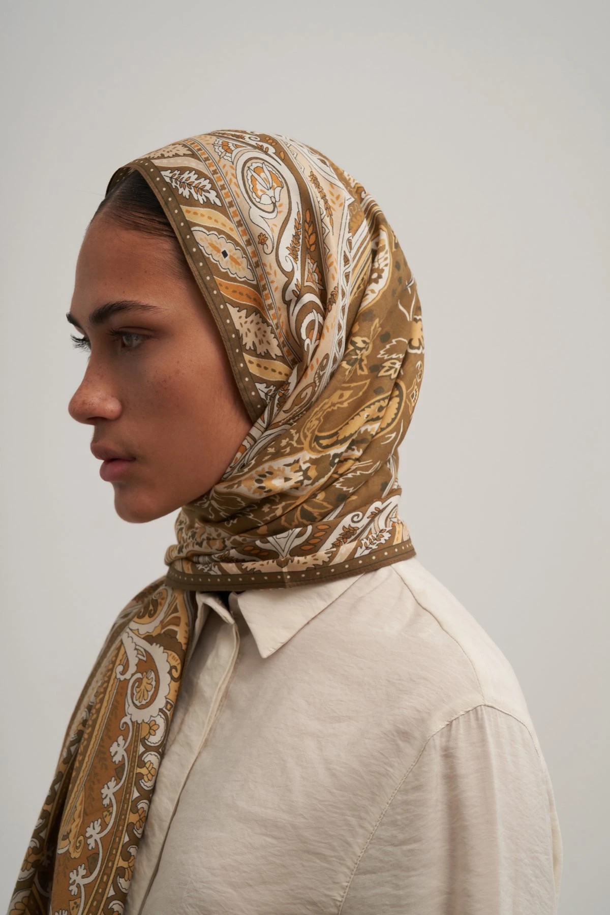BROWN LİLY ŞAL