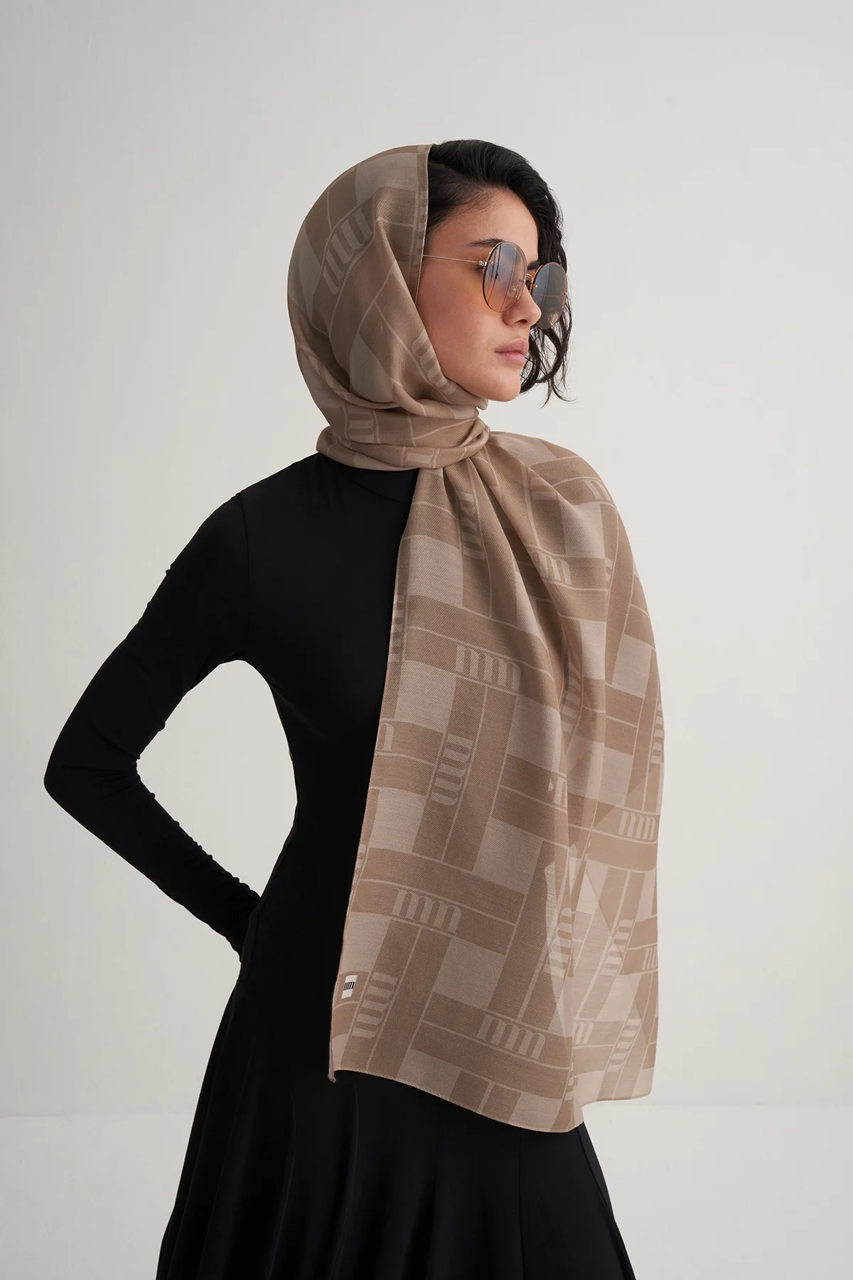 MORENOSİLK BEİGE M FORM ŞAL