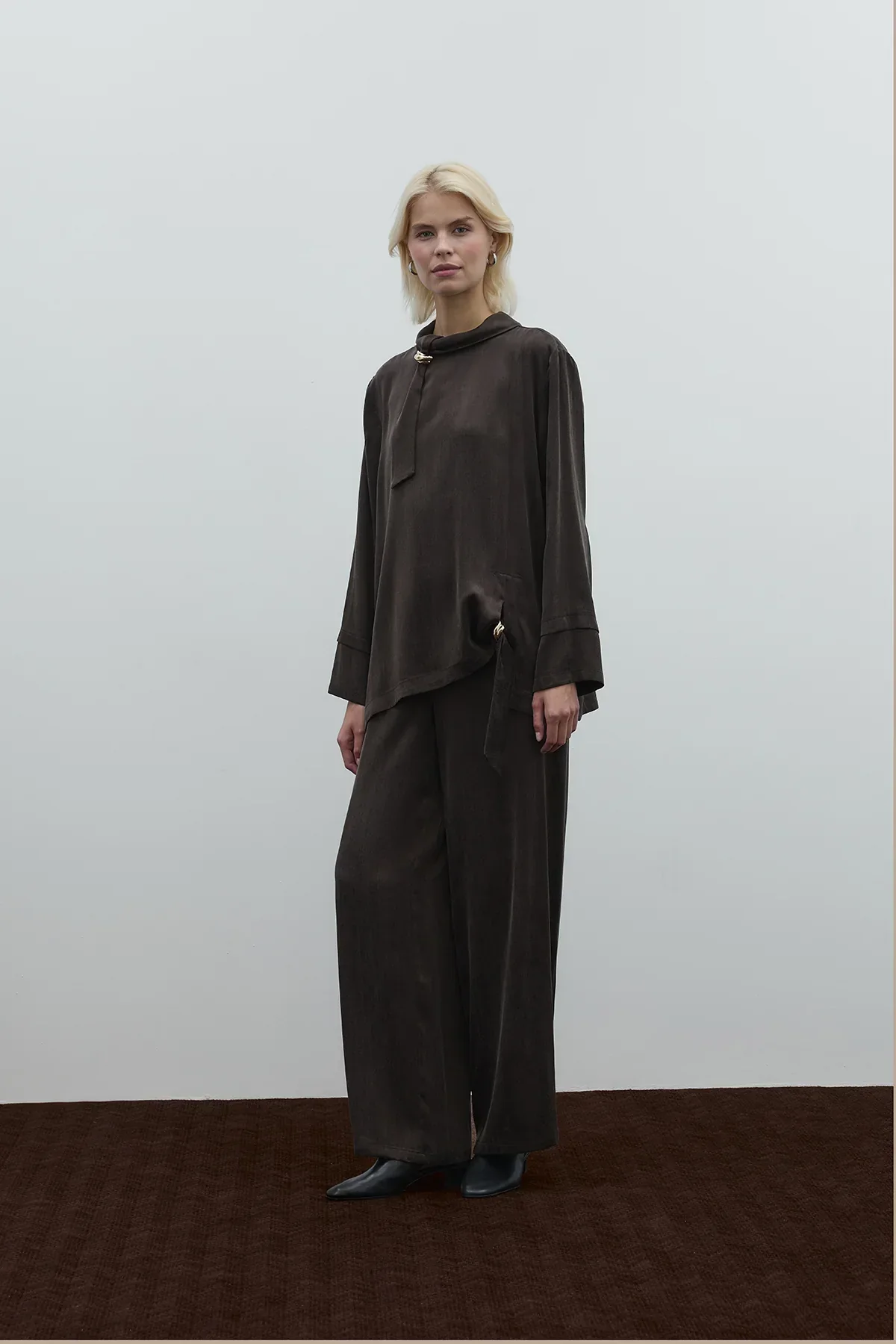 CLANDE YAKA AKSEAURLI İPEK CUPRO BLUZ 3014