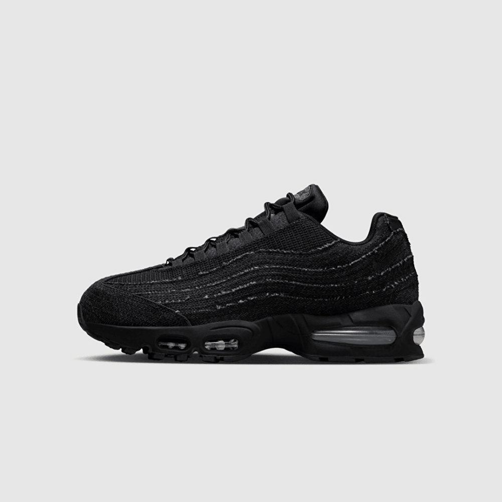 Levi's® x Nike Air Max 95 Sneaker Black