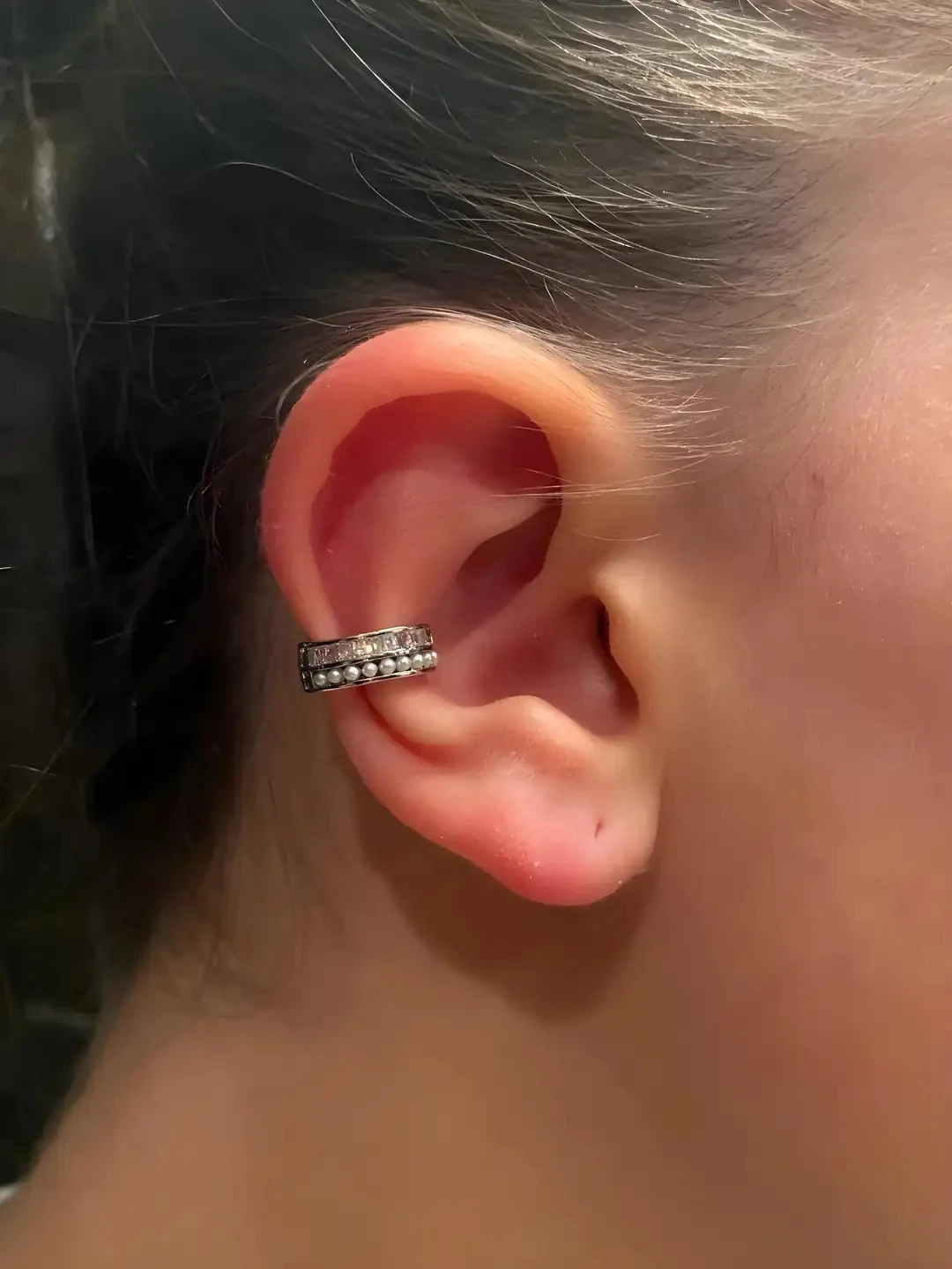 Çoklu Görünüm İnci Ve Kristal Taşlı Kıkırdak Küpe