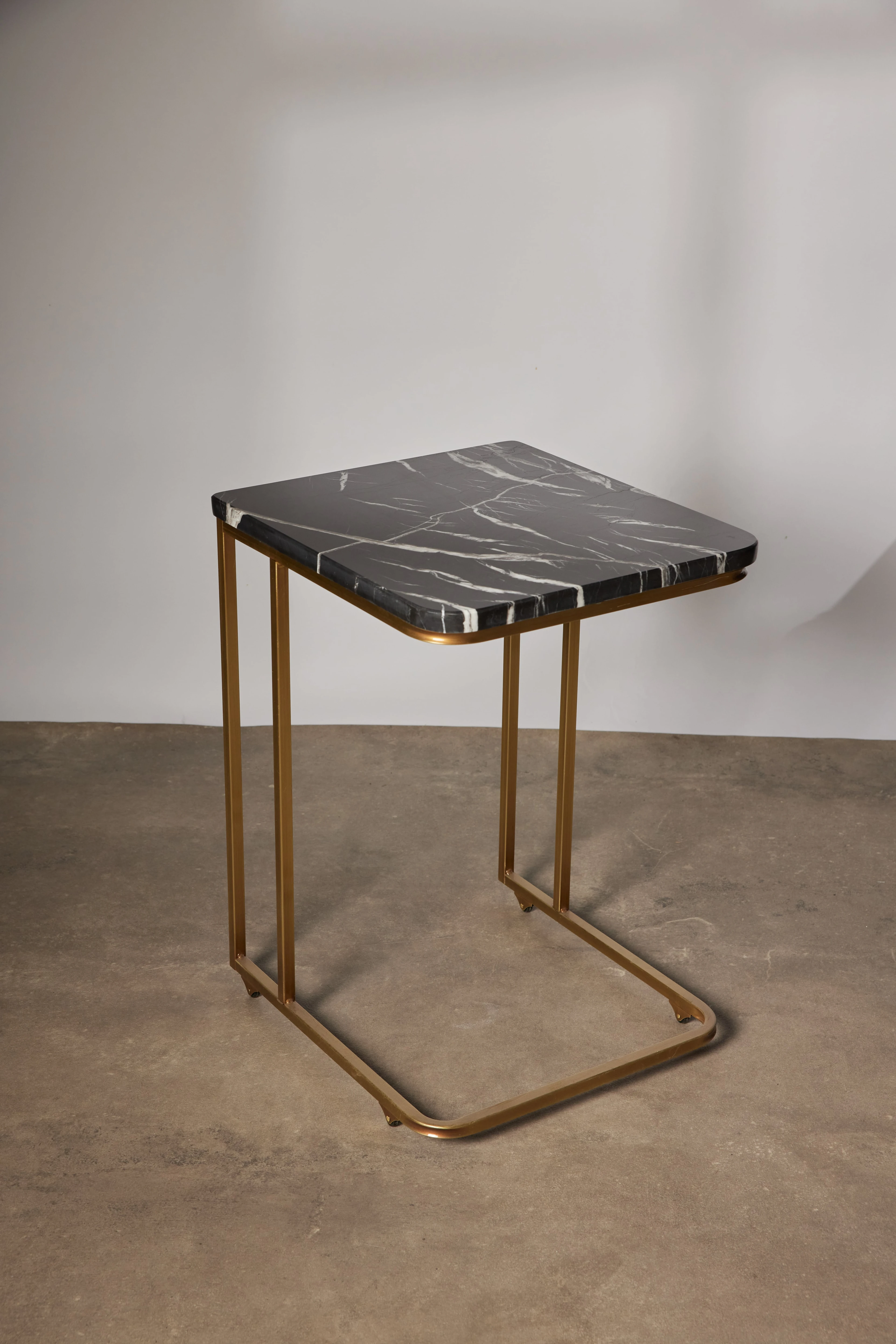 Jura Alexander Black Siyah Mermer C Sehpa