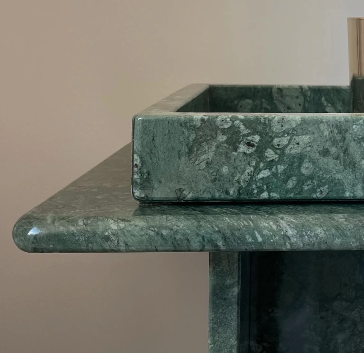 Vega Verde Guatemala Mermer Dresuar