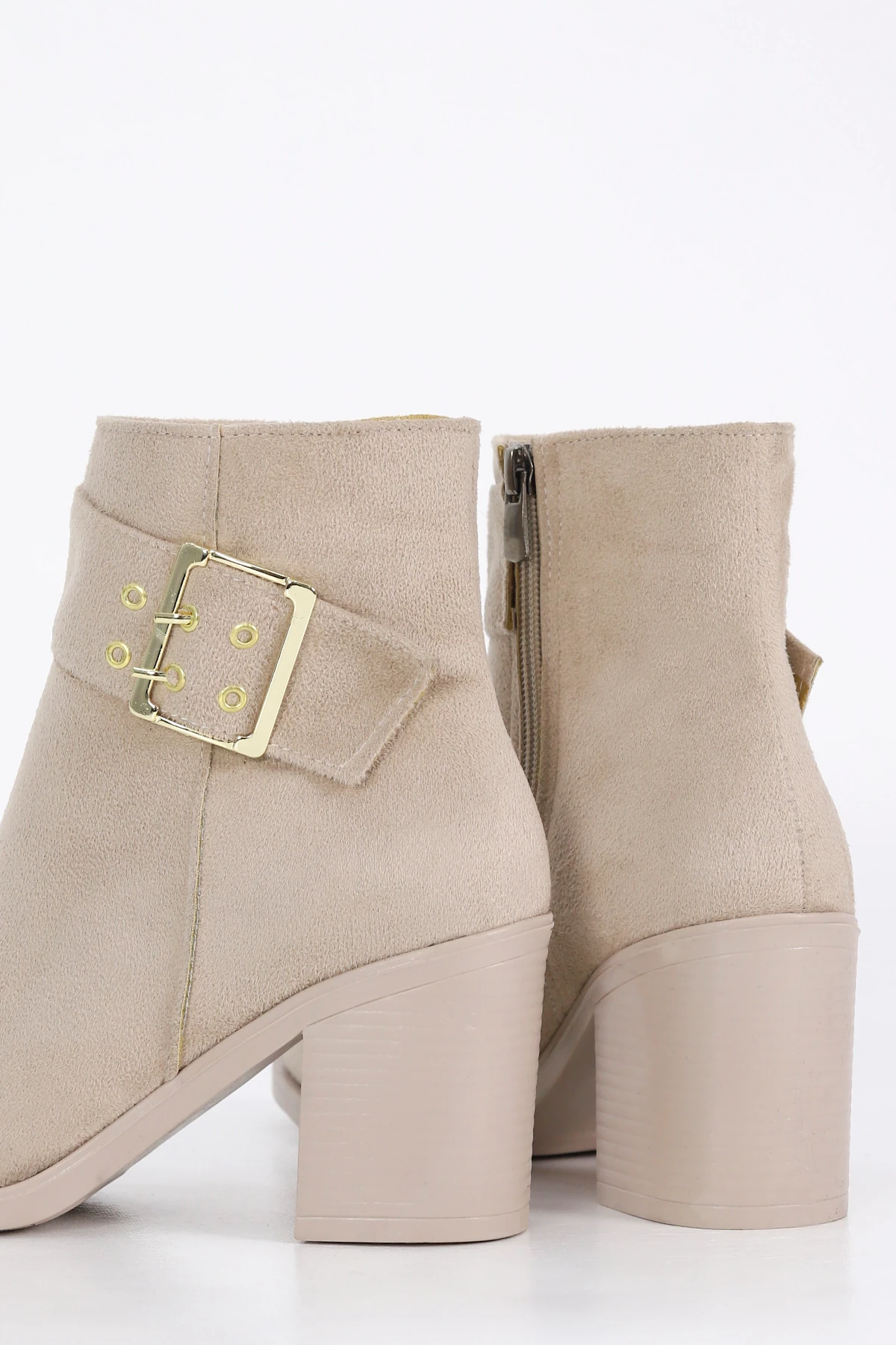 BLN SYB408 Toka Detaylı Yüksek Topuklu Bot