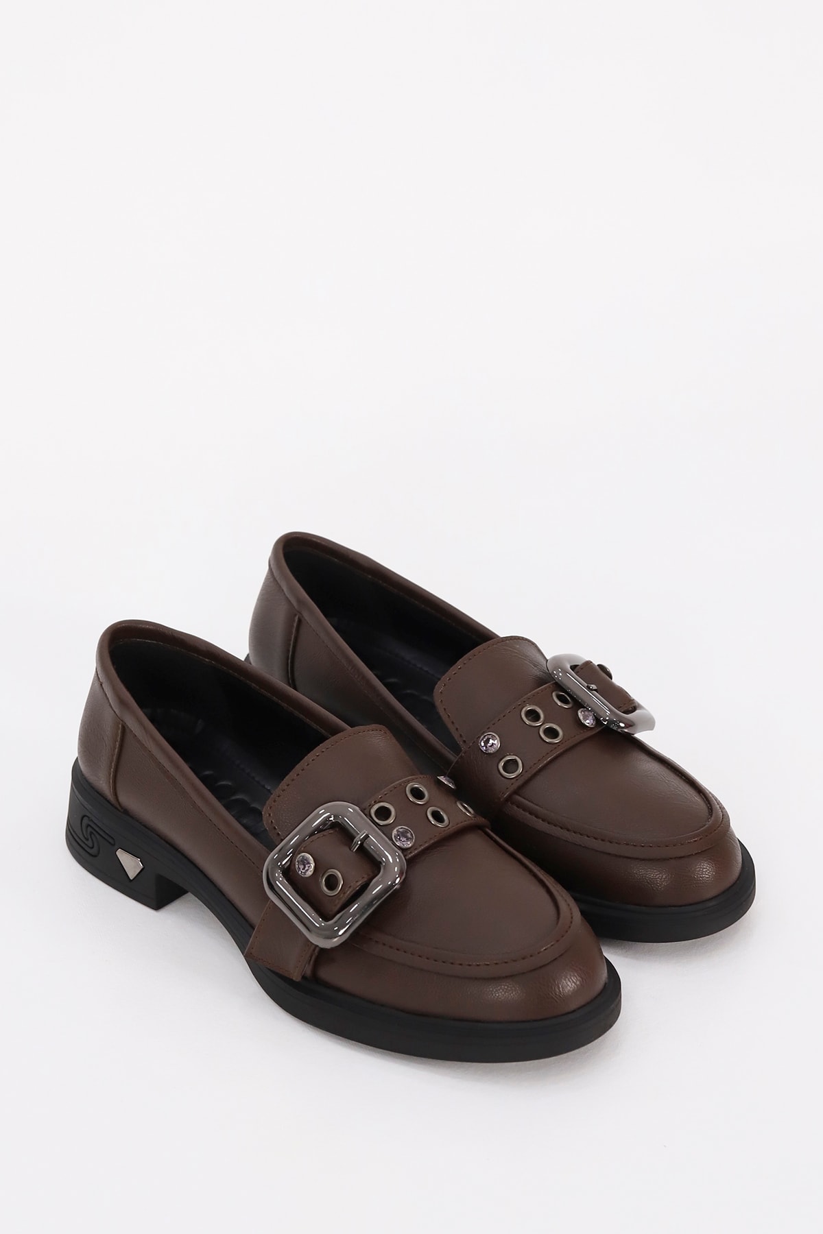 İNT 6004 Taş Toka Detaylı Loafer