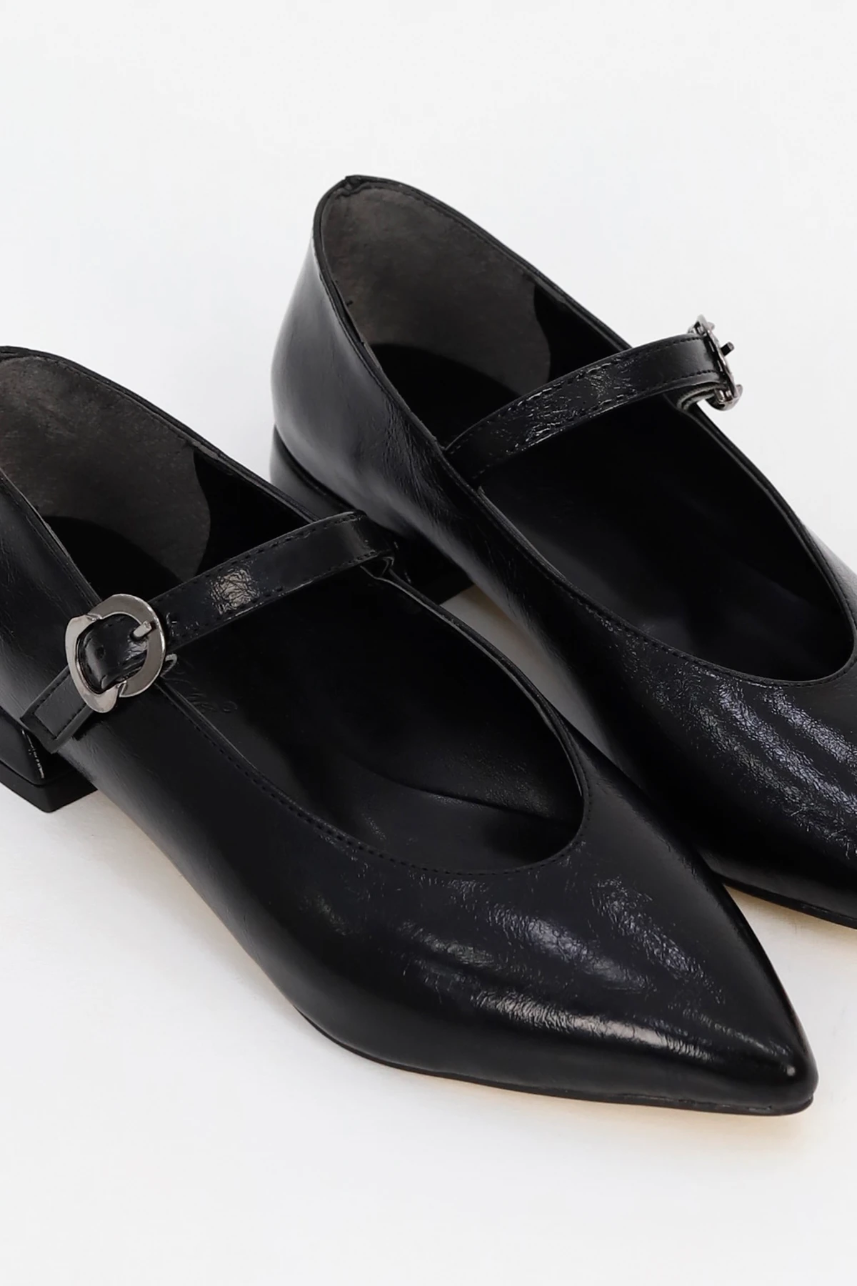 CNG A2 Alçak Toukulu Baretli Babet - SİYAH