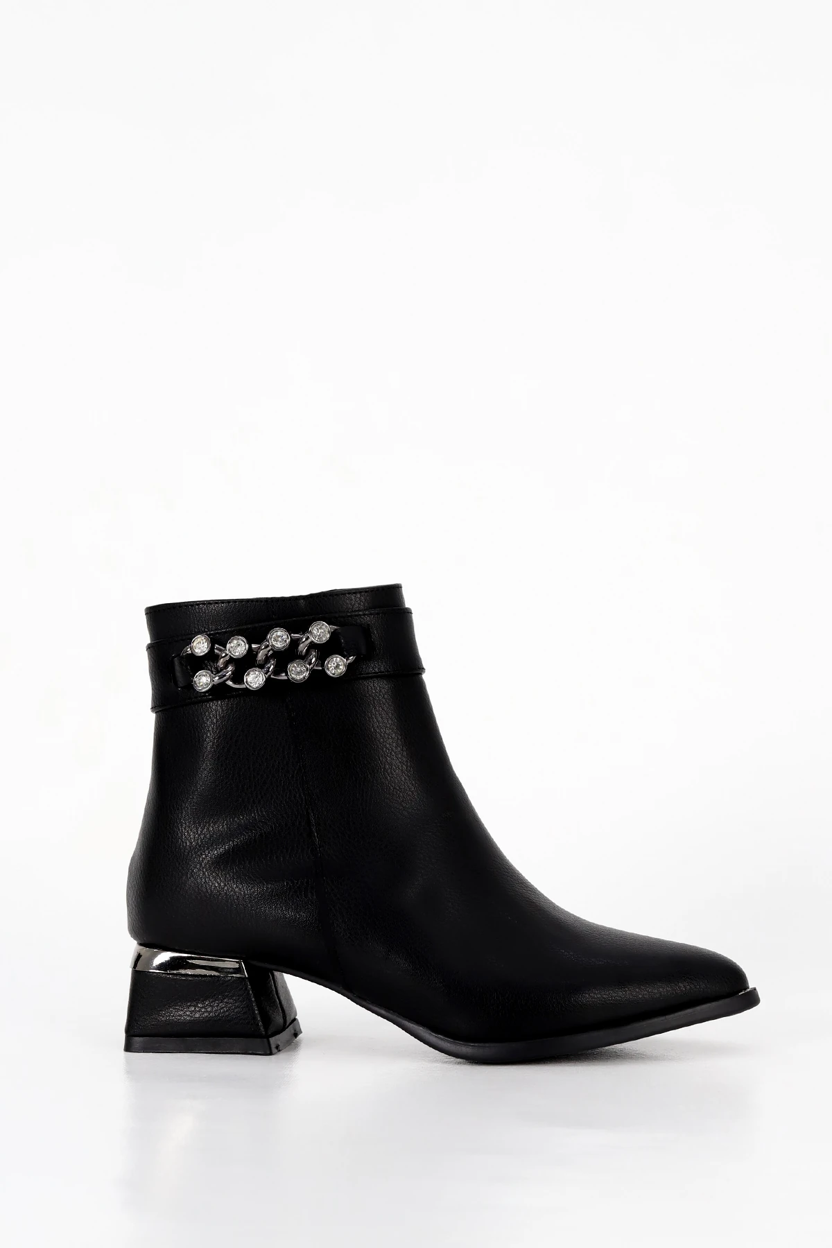 BLN 704 Taş Detaylı Alçak Topuklu Yarım Bot