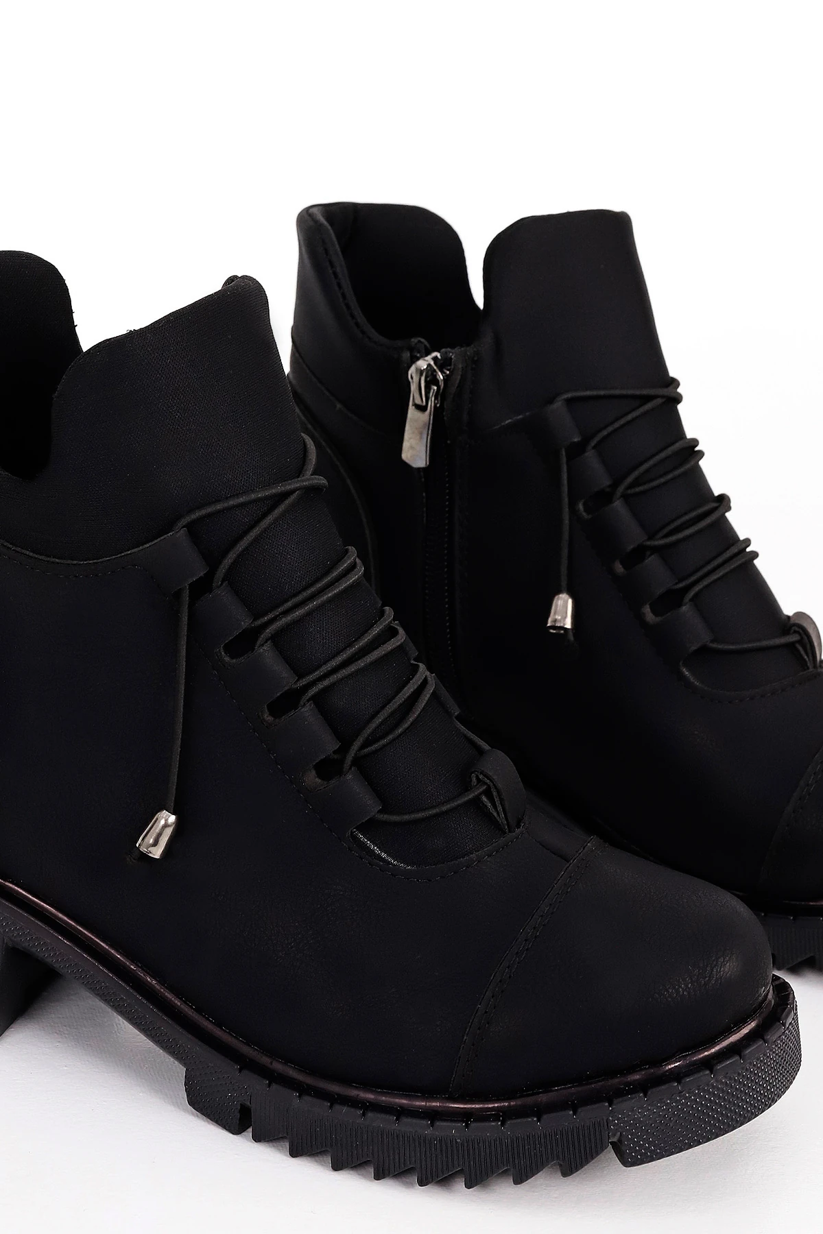 BTS 001 Kısa Bağclı Streç Postal