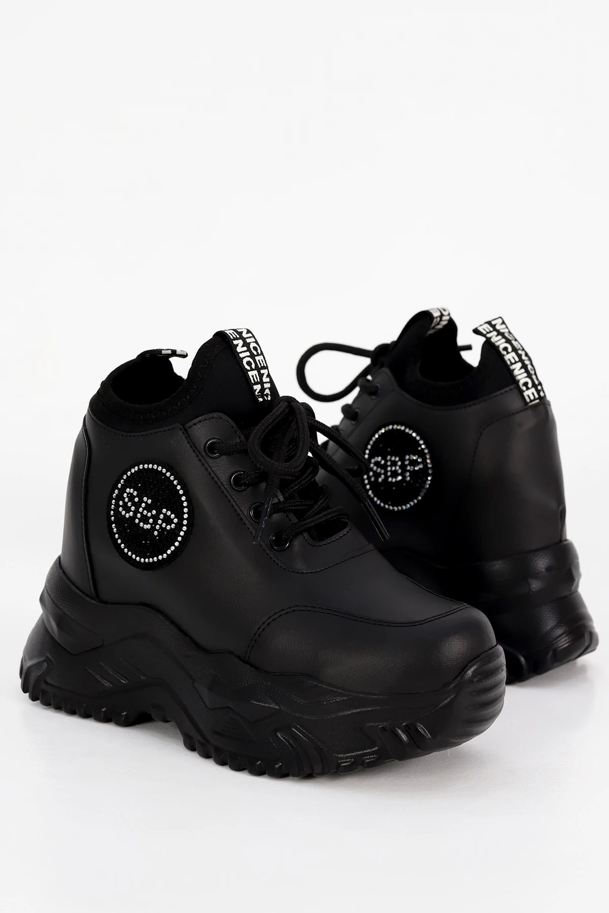 FRM 8008 Yan Taş Detay Tabanlı Spor Ayakkabı