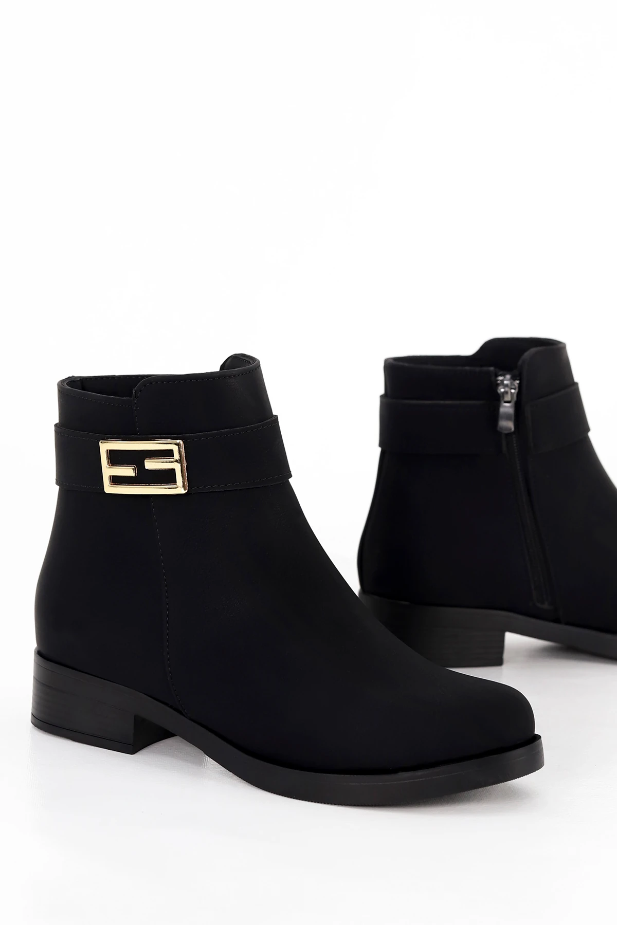 BLN ST440 Gold Metal Toka Detaylı Alçak Tabanlı Bot - SİYAH-DERİ