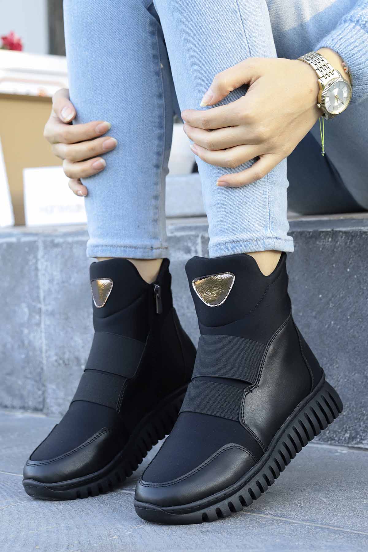 HNM 9090 Düz Tabanlı Lastik Detaylı Bot