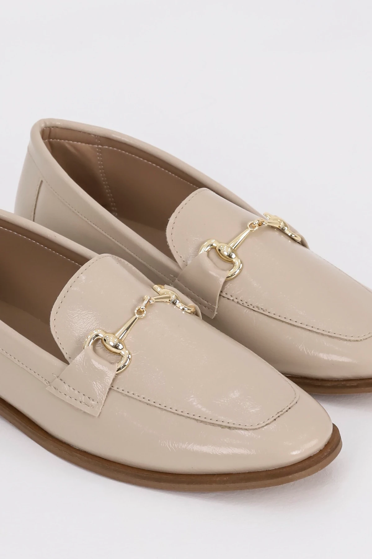 CNG A3 Metal Tokalı Babet - BEJ DERİ