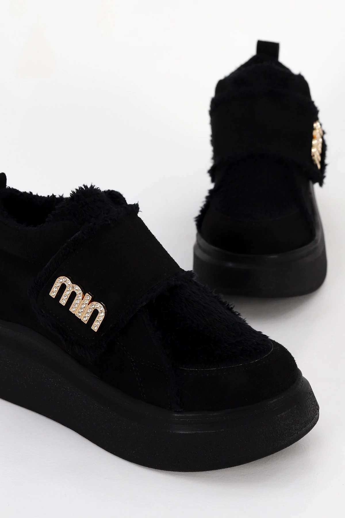 MDL 614 Taş Toka Detaylı Kürklü Yarım Bot - SİYAH SUET