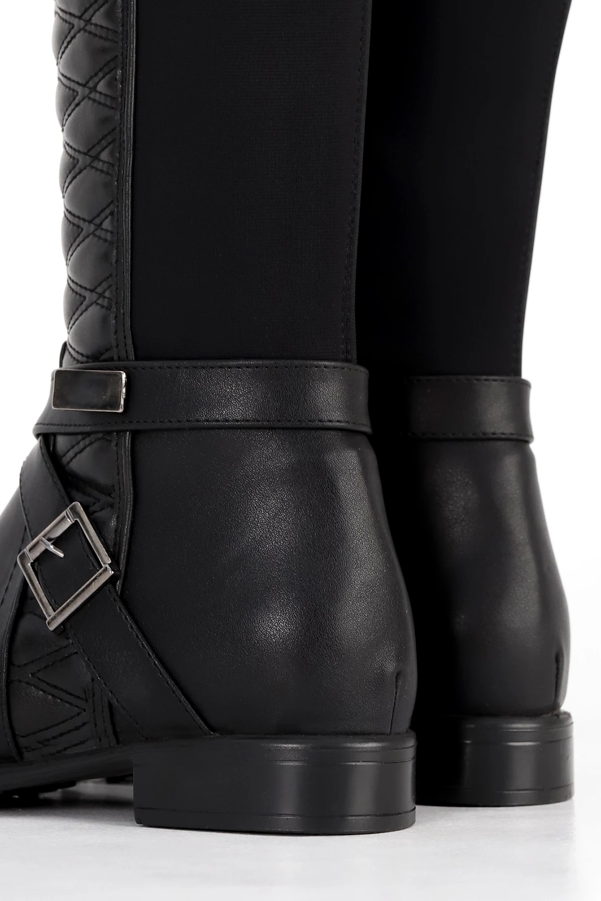 BLN 515 Kapitone Desen Arka Streç Kumaş Diz Altı Çizme